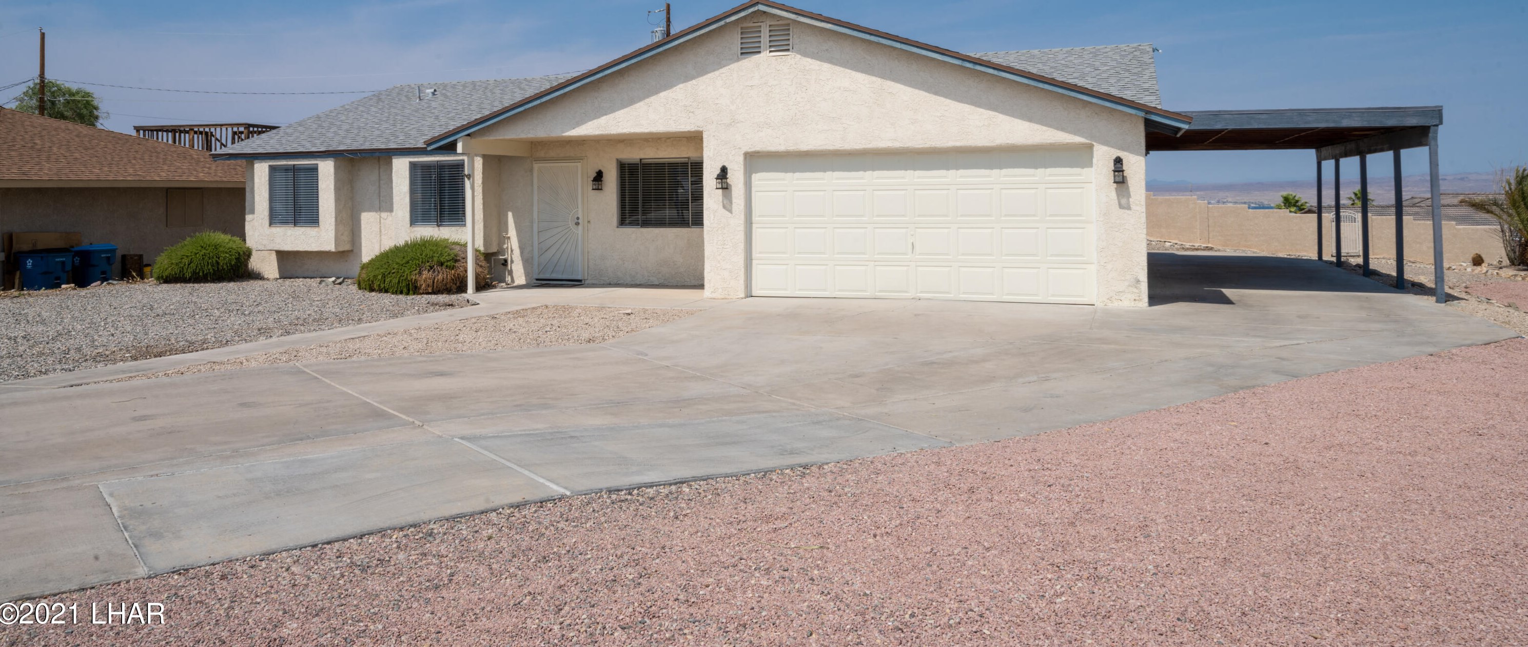 195 Sheanwater Ln, Lake Havasu City, AZ 86403