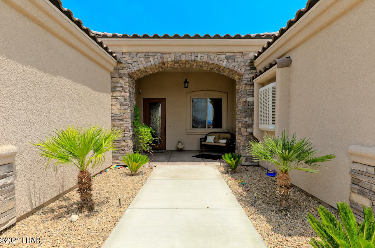 2715 Palisades Dr, Lake Havasu City, AZ 86404