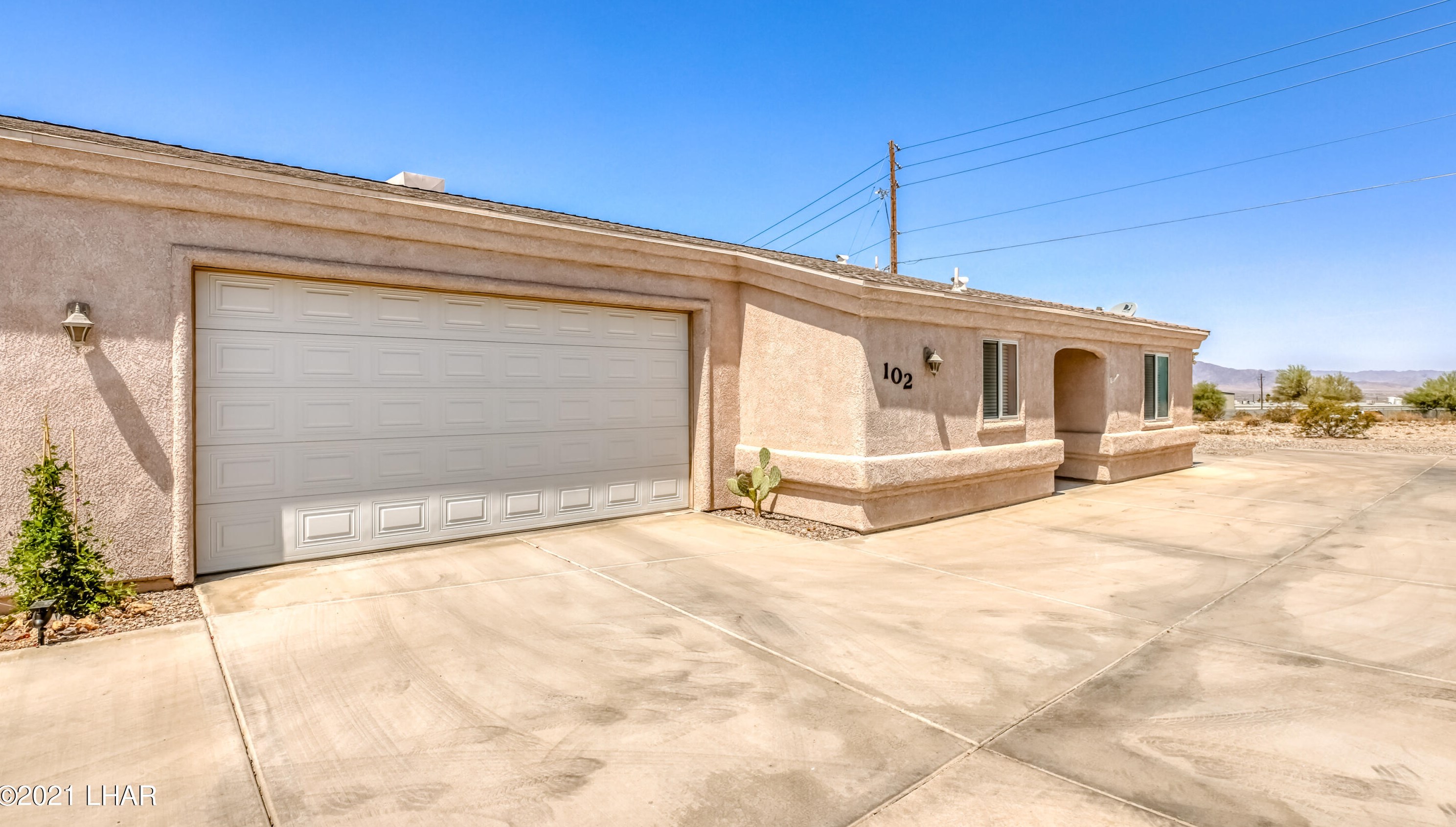 2085 Sandwood Dr #102, Lake Havasu City, AZ 86403