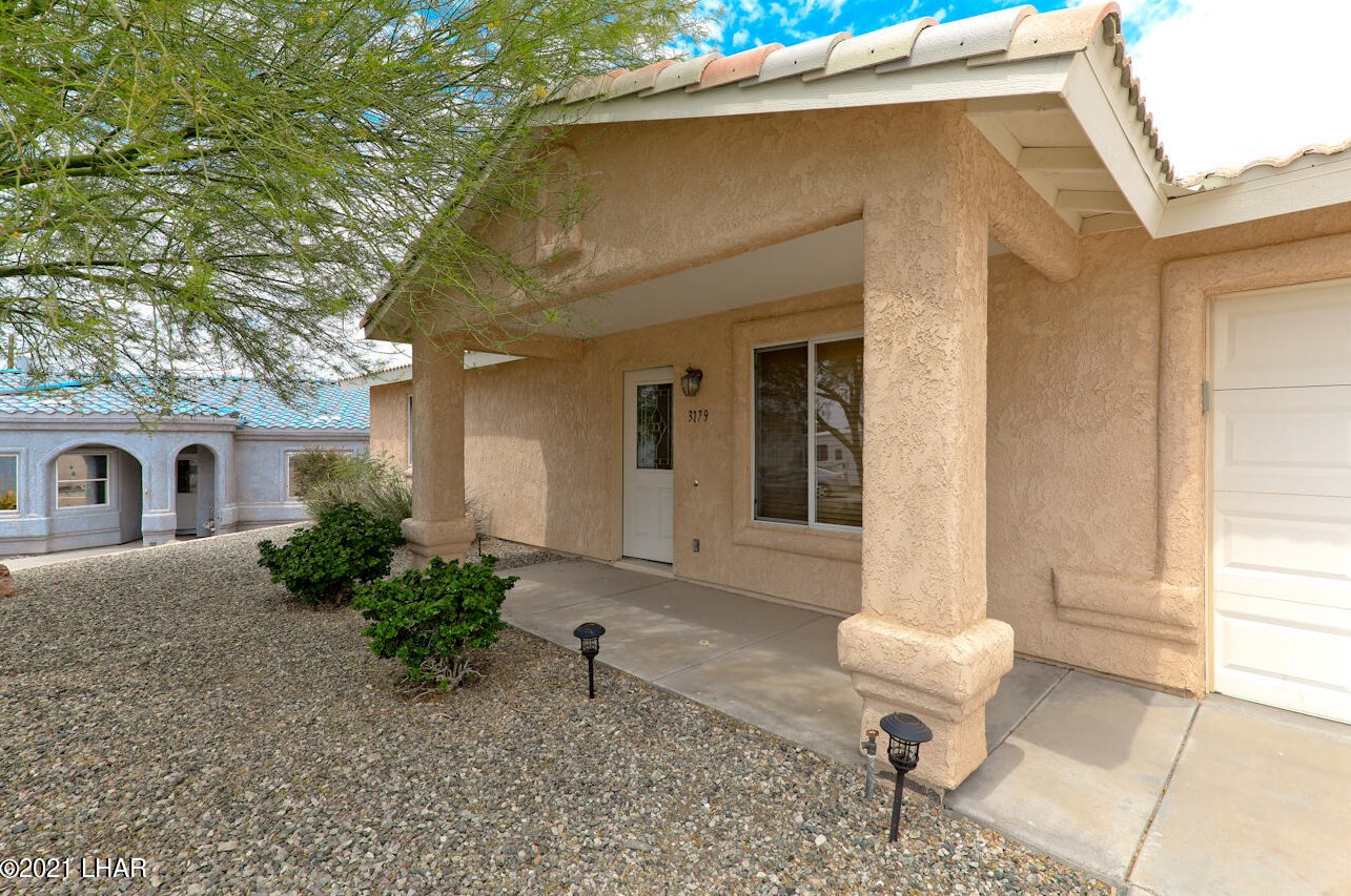 3179 Iroquois Cir, Lake Havasu City, AZ 86404