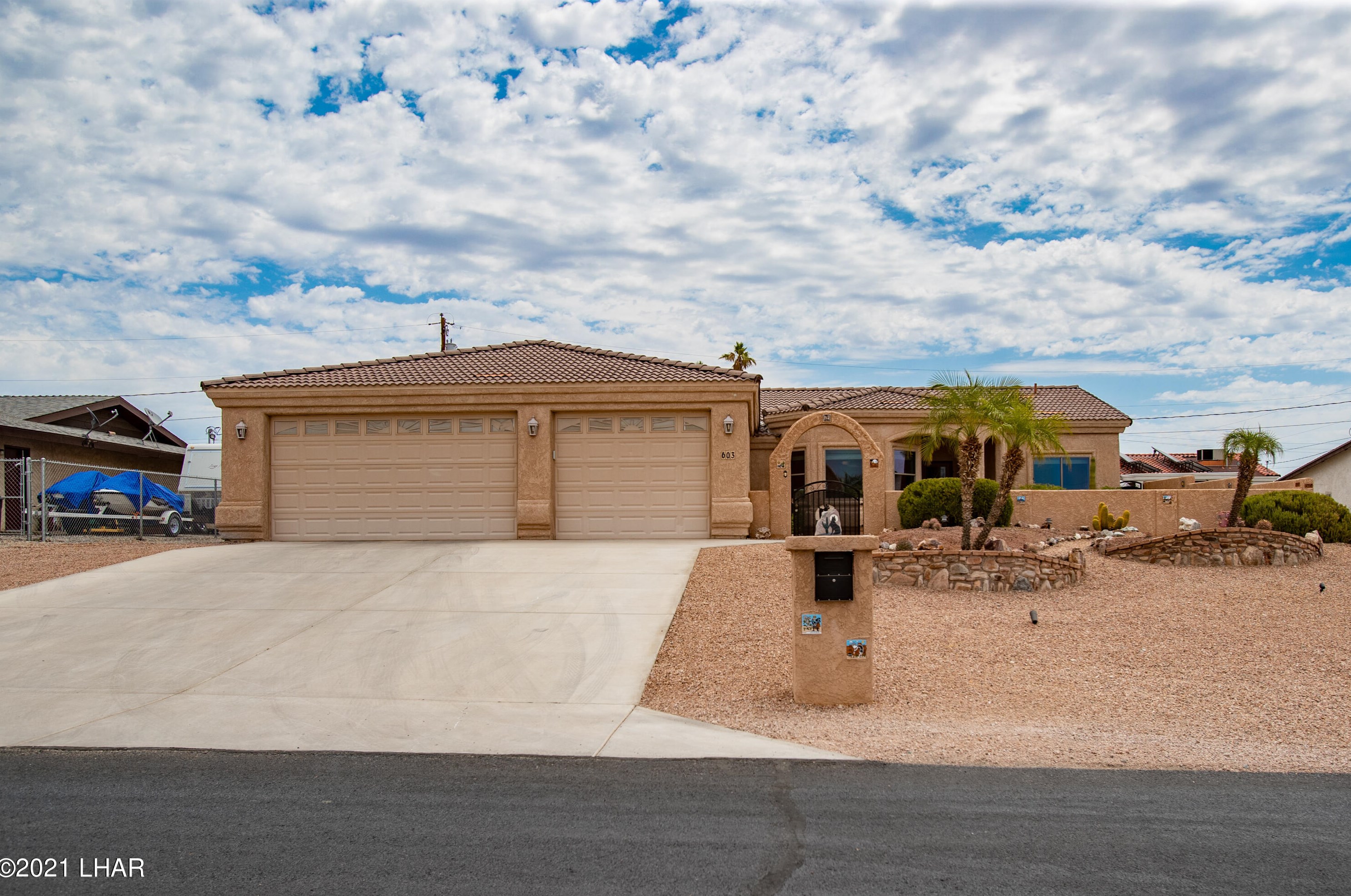 603 Riverboat Dr, Lake Havasu City, AZ 86403-3652