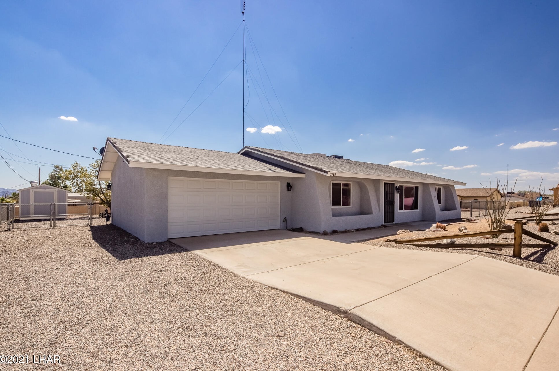 3780 Squaw Dr, Lake Havasu City, AZ 86406