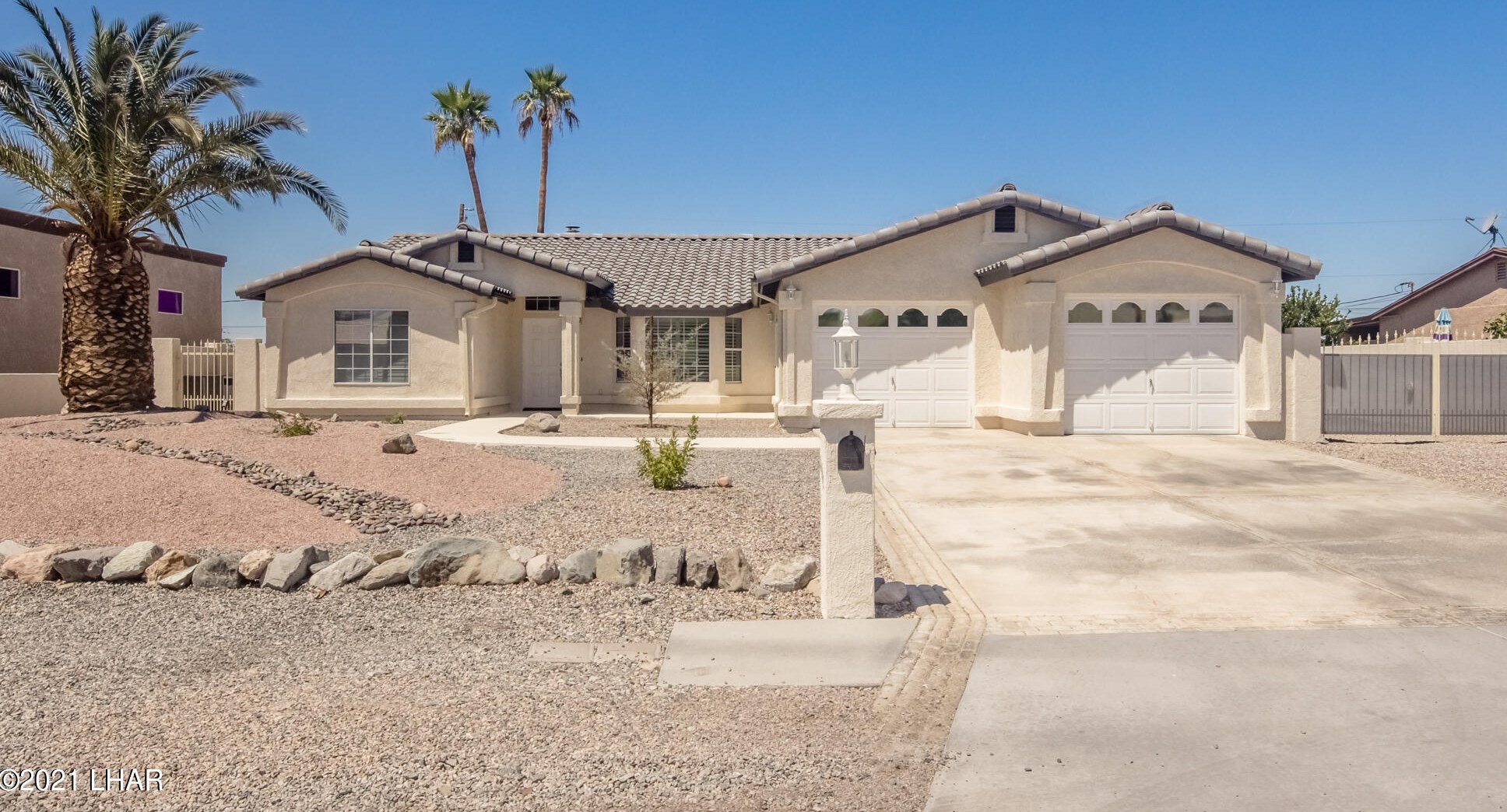 415 Snowbird Ln, Lake Havasu City, AZ 86403