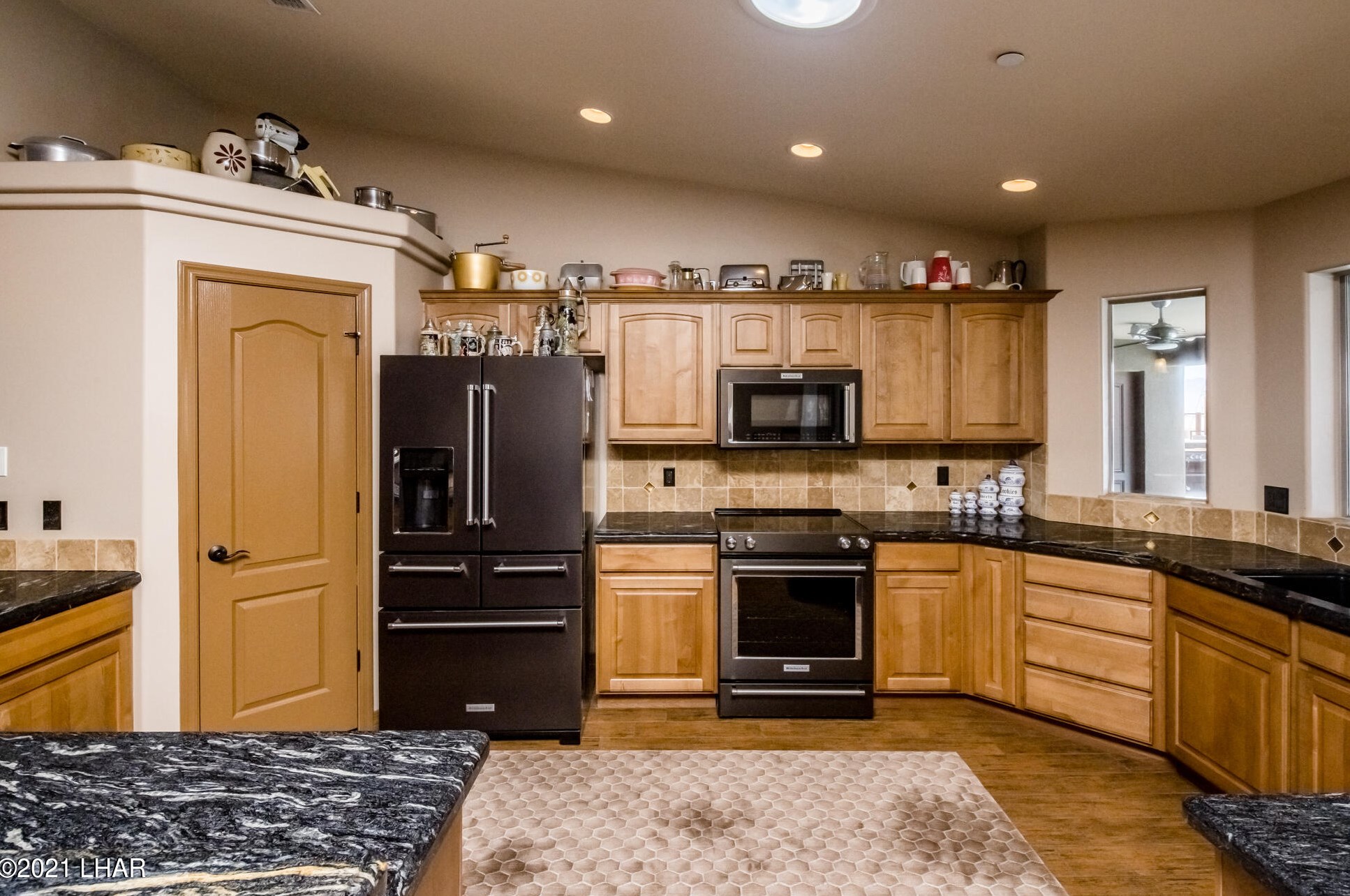 2481 Inverness Dr, Lake Havasu City AZ  86404-1272 exterior