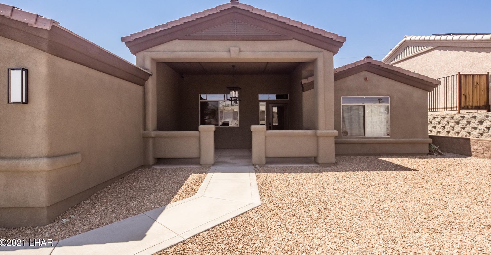 2481 Inverness Dr, Lake Havasu City AZ  86404-1272 exterior