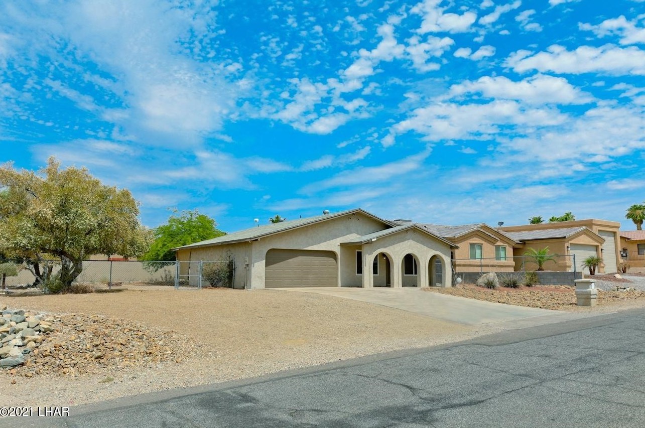 151 Locust Dr, Lake Havasu City, AZ 86403