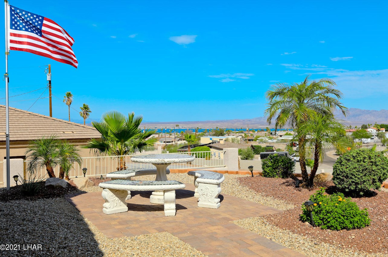 2450 Widgeon Dr, Lake Havasu City, AZ 86403