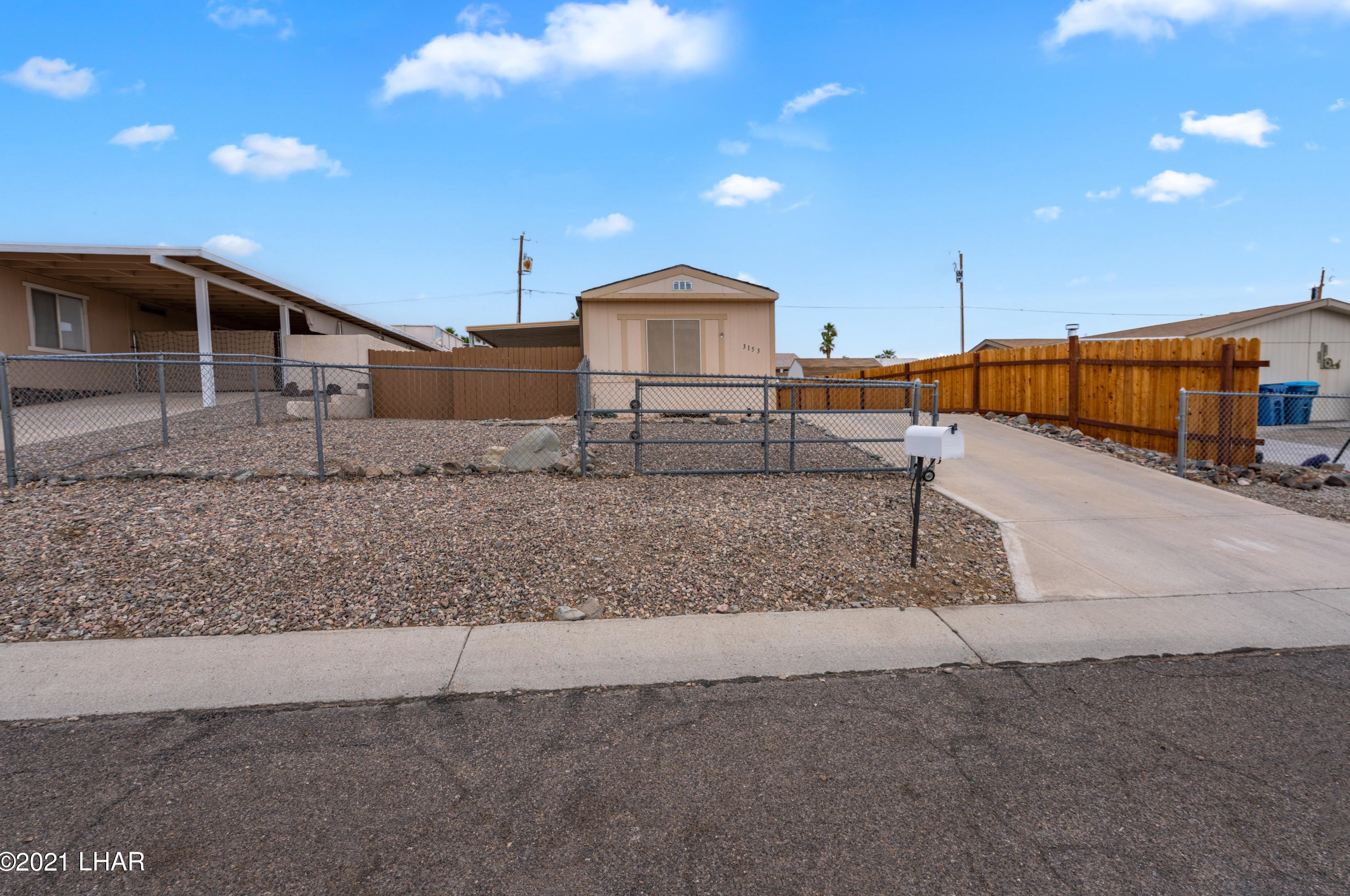 3153 Lake Dr, Lake Havasu City, AZ 86404