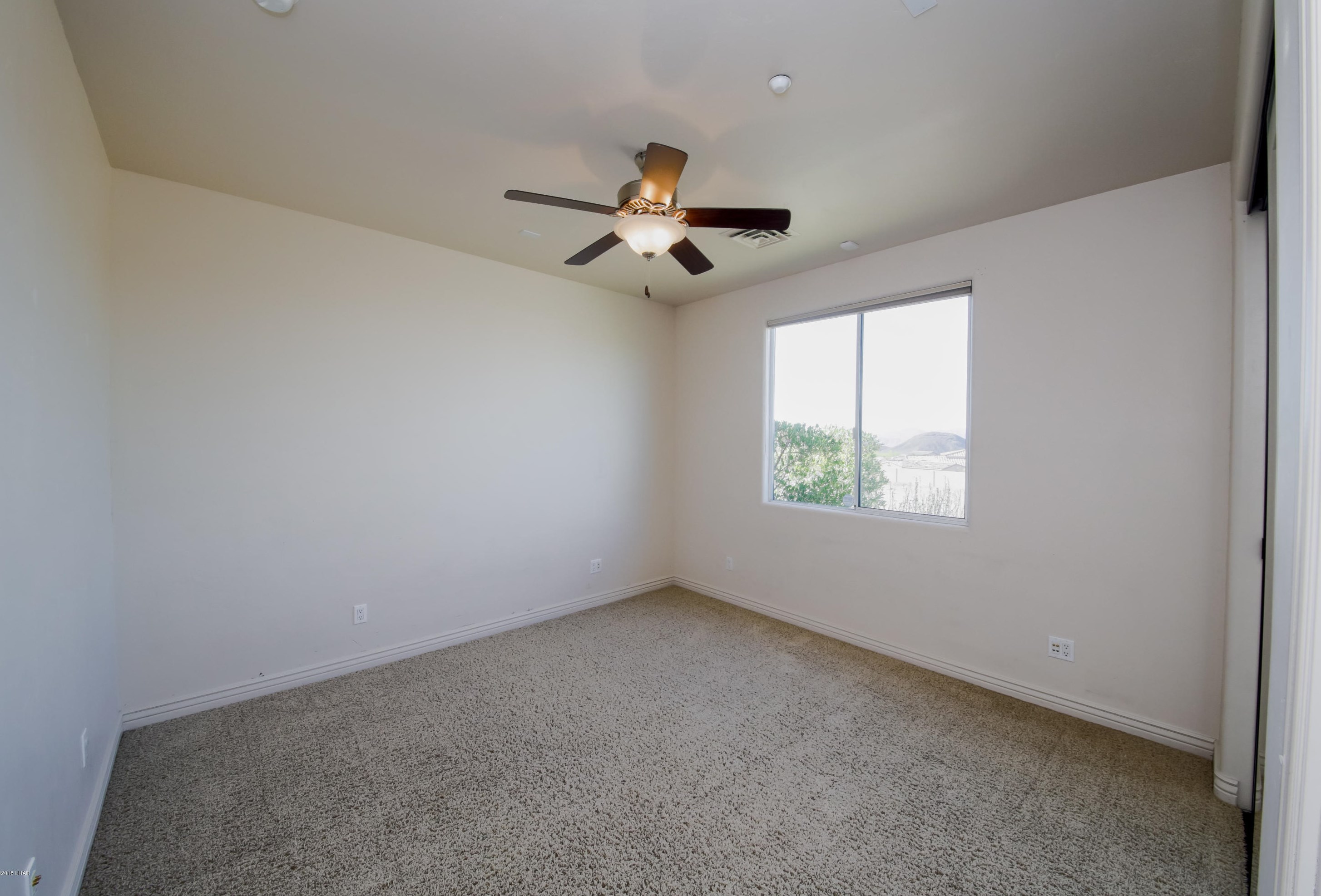 5021 Circula De Hacienda, Lake Havasu City AZ  86406-4485 exterior