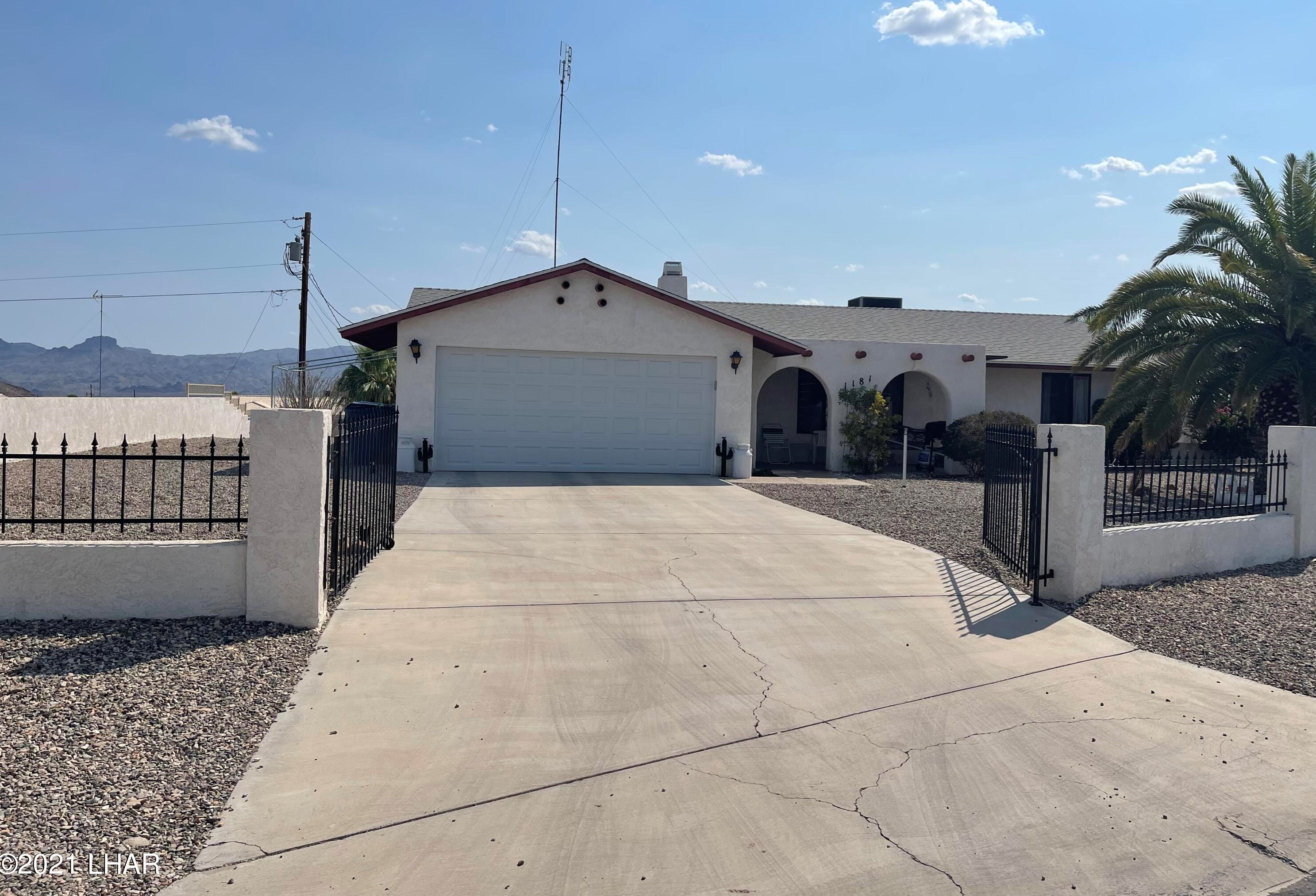 1181 Shoshone Pl, Lake Havasu City, AZ 86406