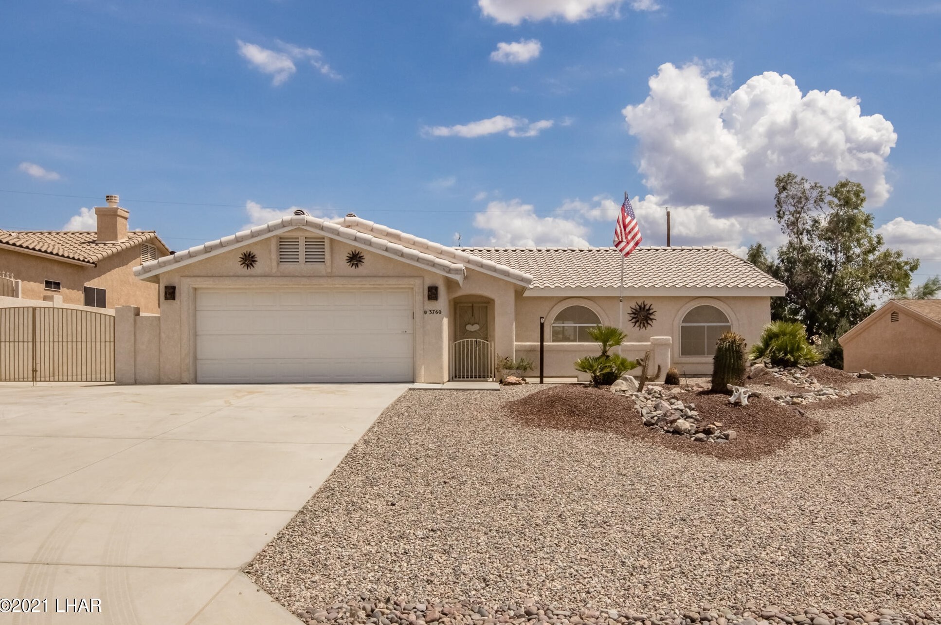 3760 Squaw Dr, Lake Havasu City, AZ 86406