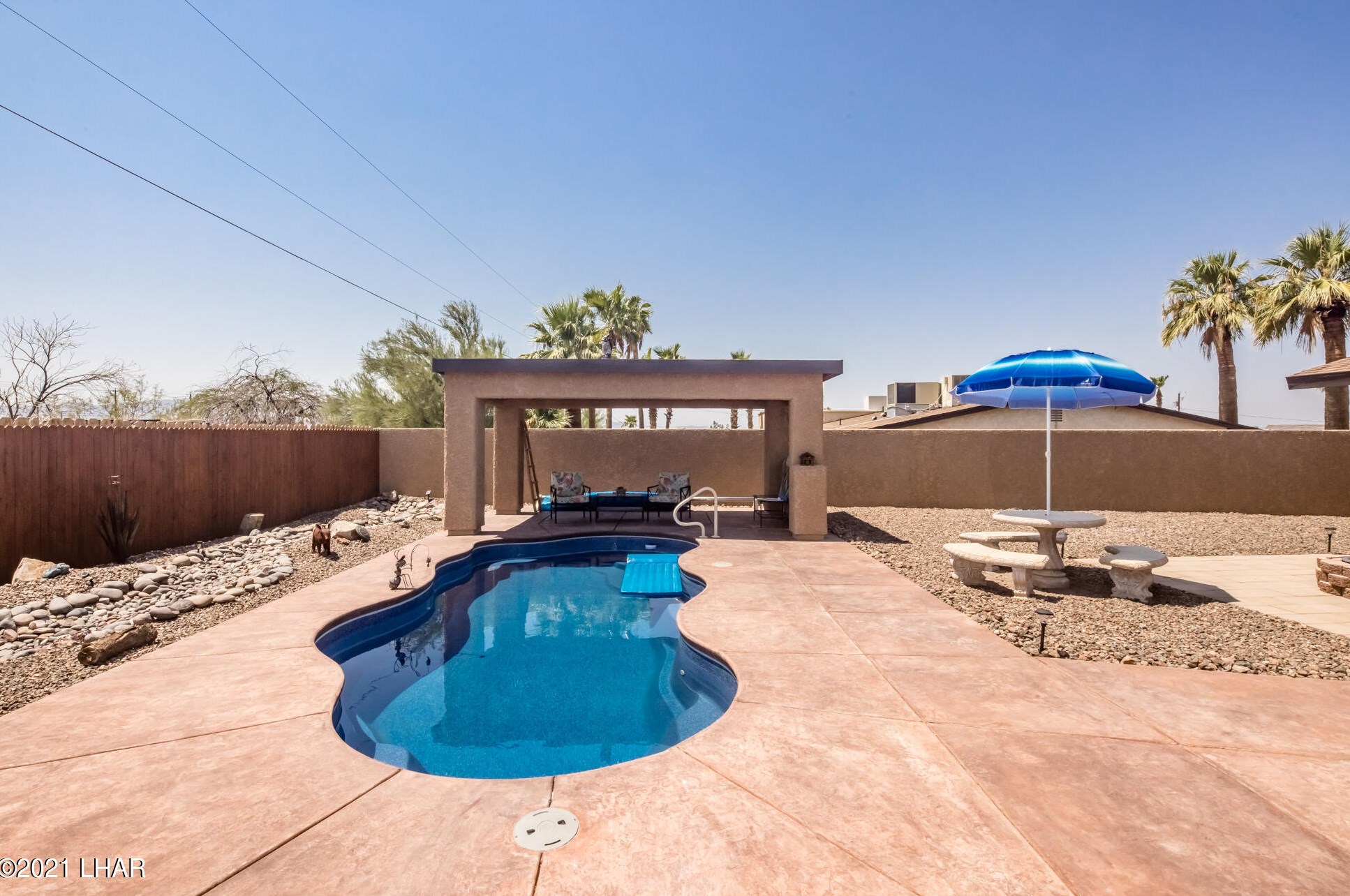 2450 Tovar Ln, Lake Havasu City, AZ 86403-5035
