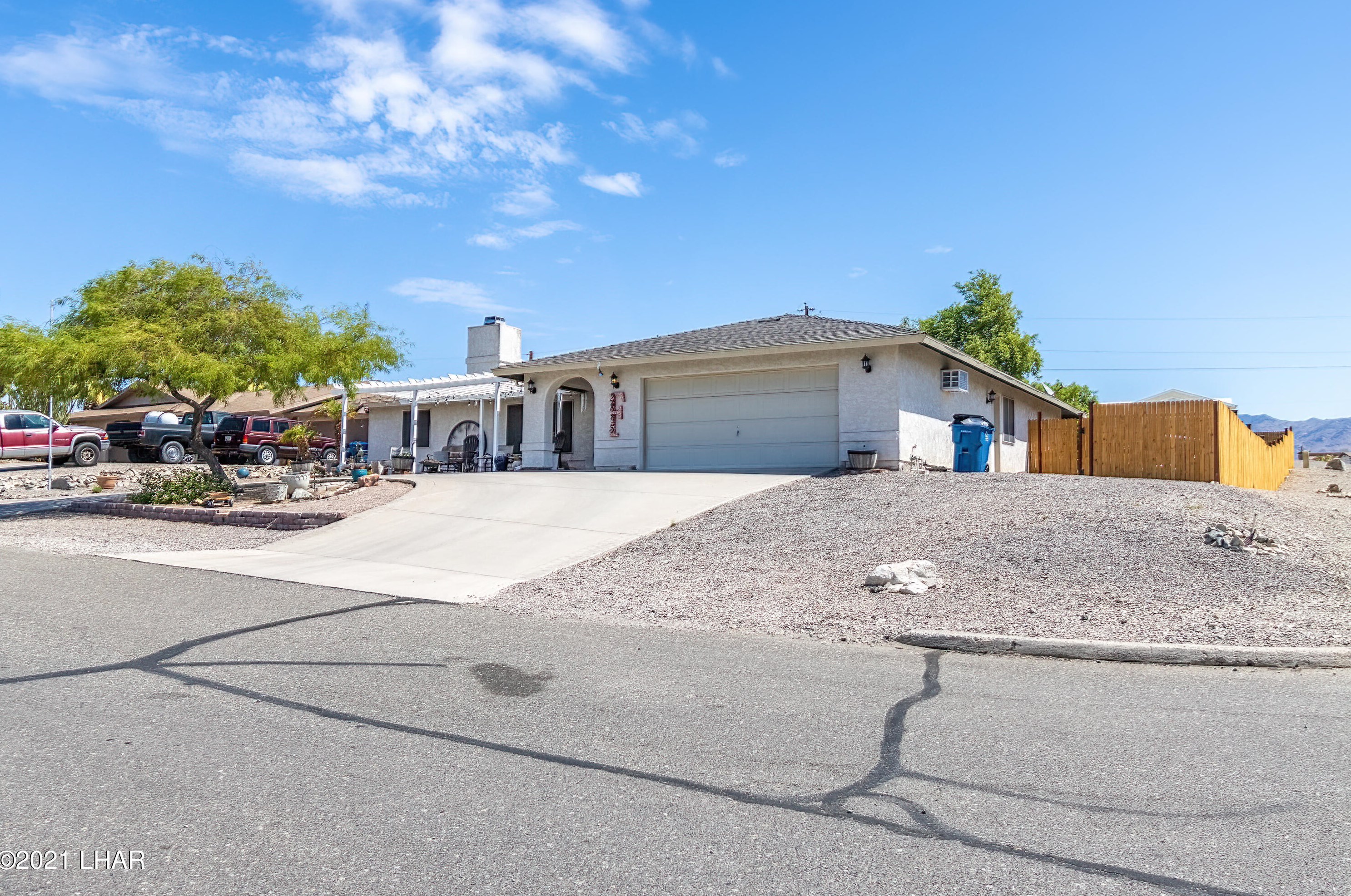 2845 Hidden Valley Ln, Lake Havasu City, AZ 86404-3955