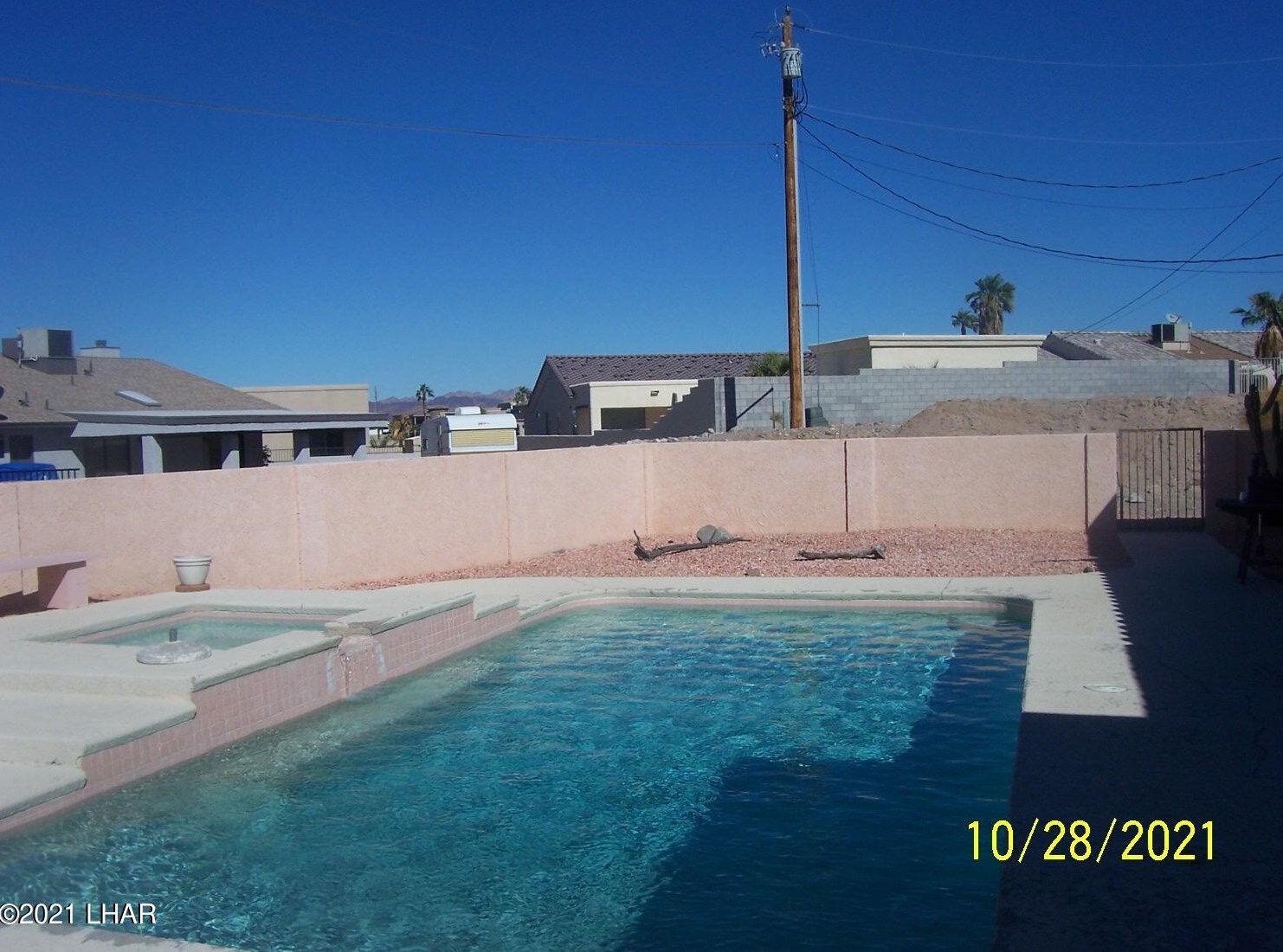 1921 Burgundy Ln, Lake Havasu City AZ  86404-1043 exterior