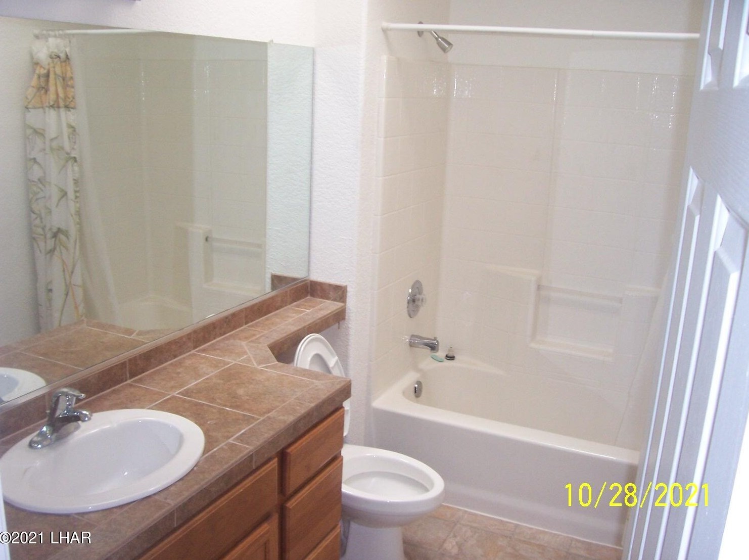 1921 Burgundy Ln, Lake Havasu City AZ  86404-1043 exterior