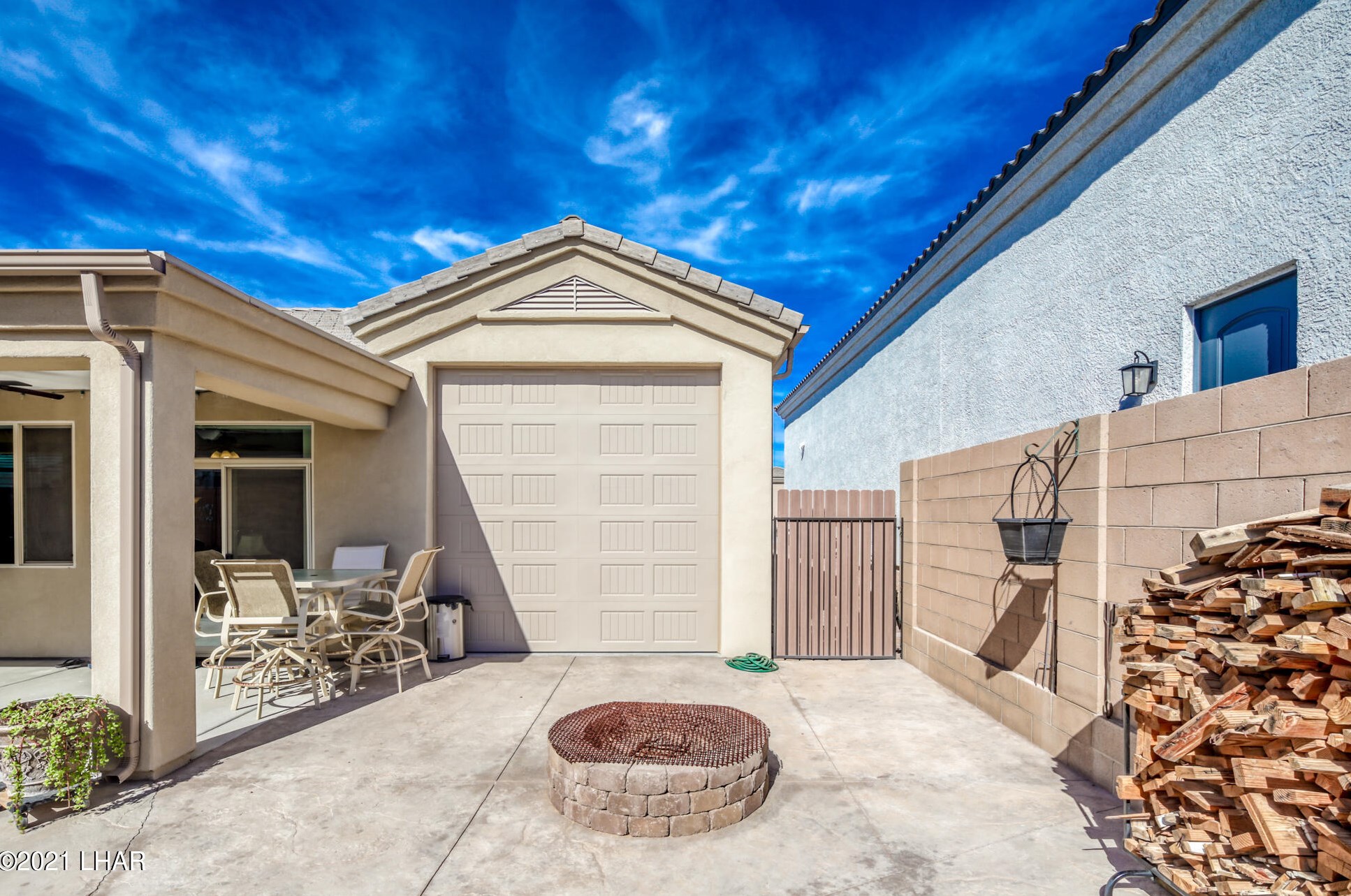 1736 Chestnut Blvd, Lake Havasu City AZ  86404-8409 exterior