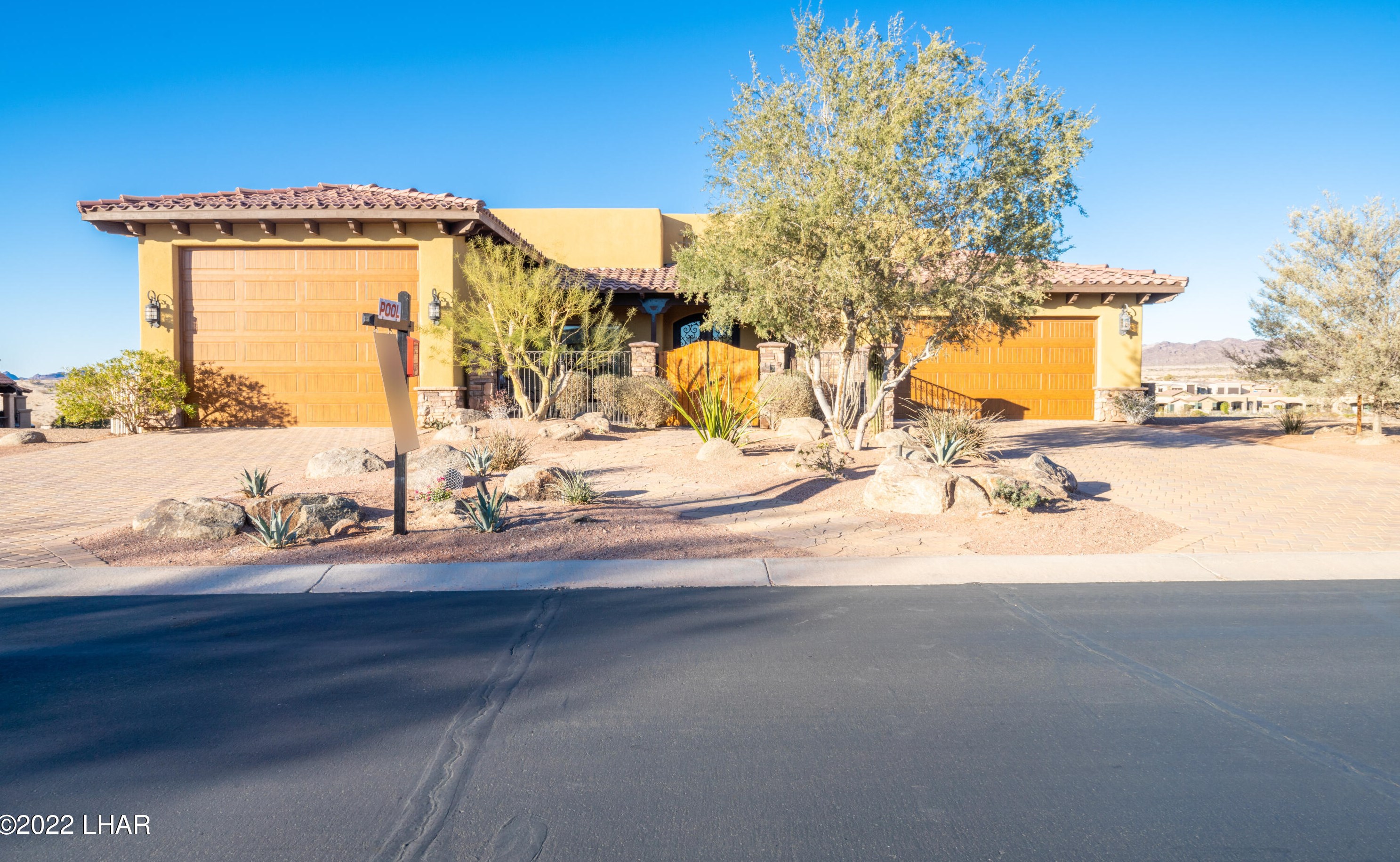 1881 Tradition Ln, Lake Havasu City, AZ 86404