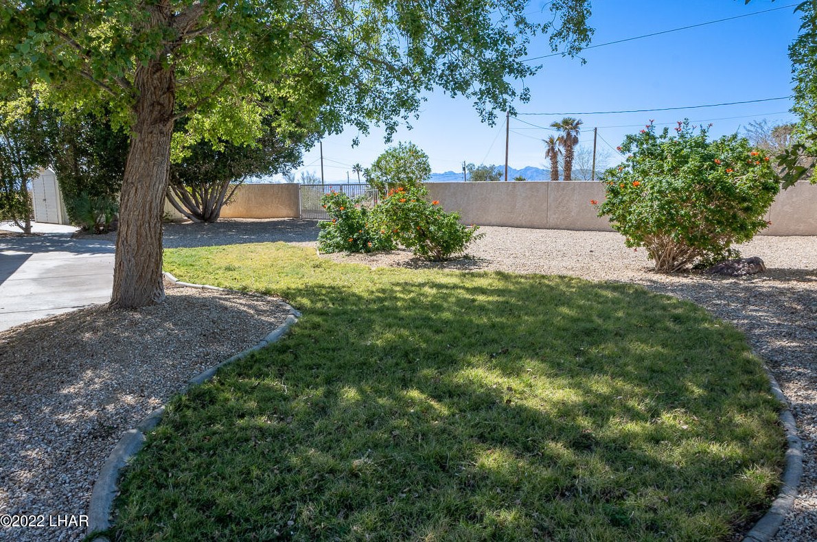 3281 Canal Ln, Lake Havasu City, AZ 86404