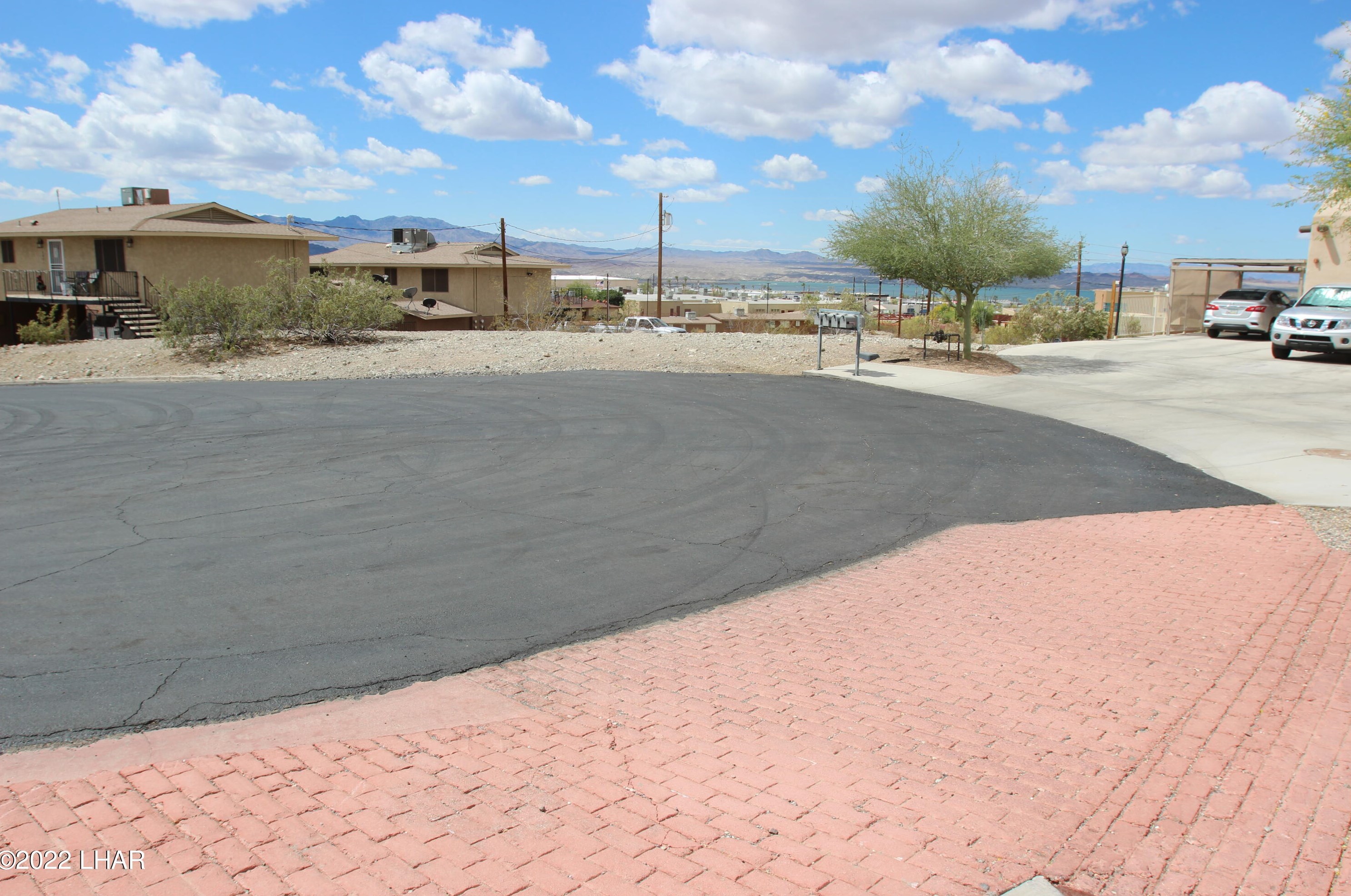 2049 Chaparral Ct, Lake Havasu City, AZ 86403-2916