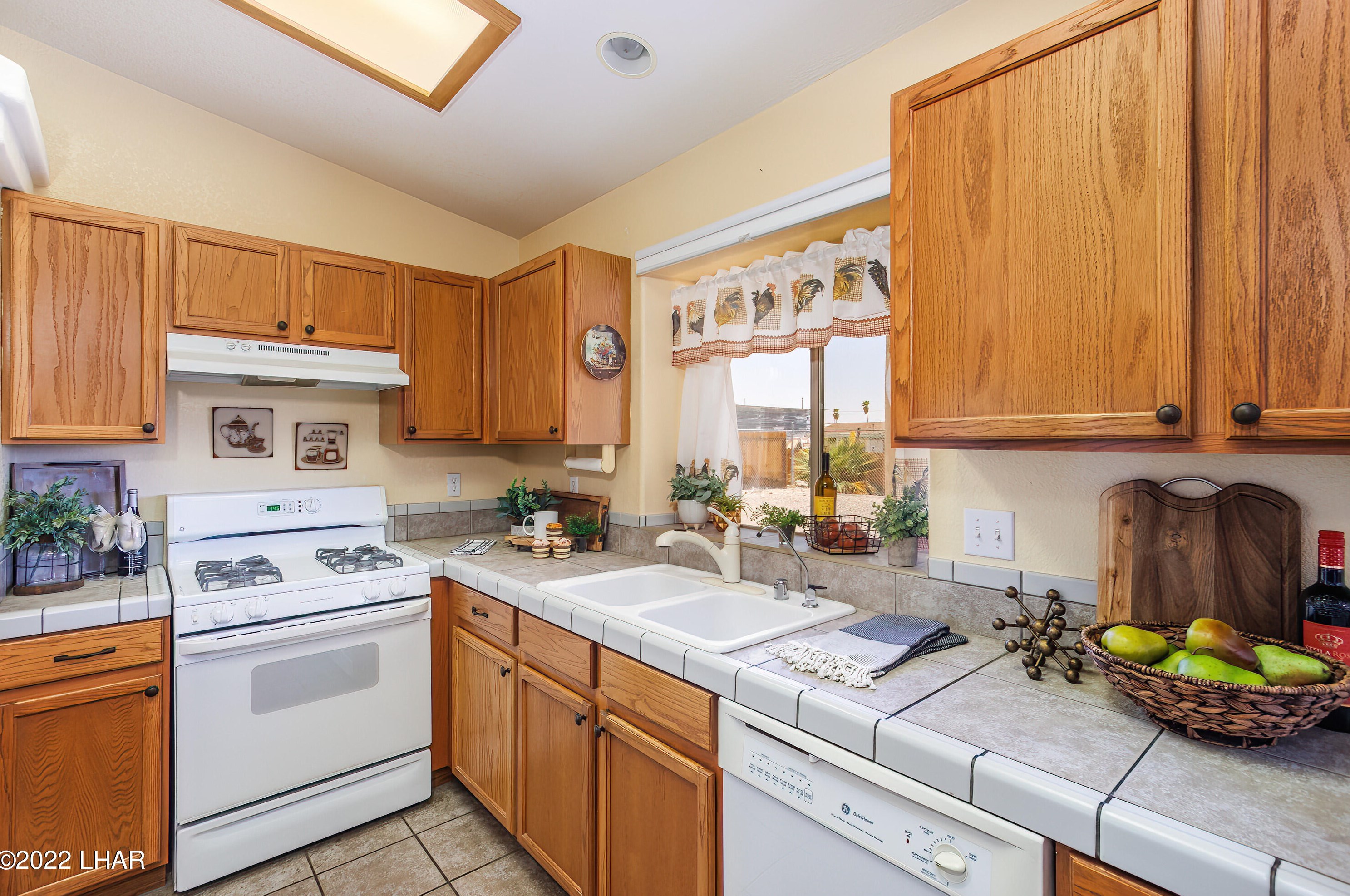 1705 Avalon Ave, Lake Havasu City, AZ 86404-1142
