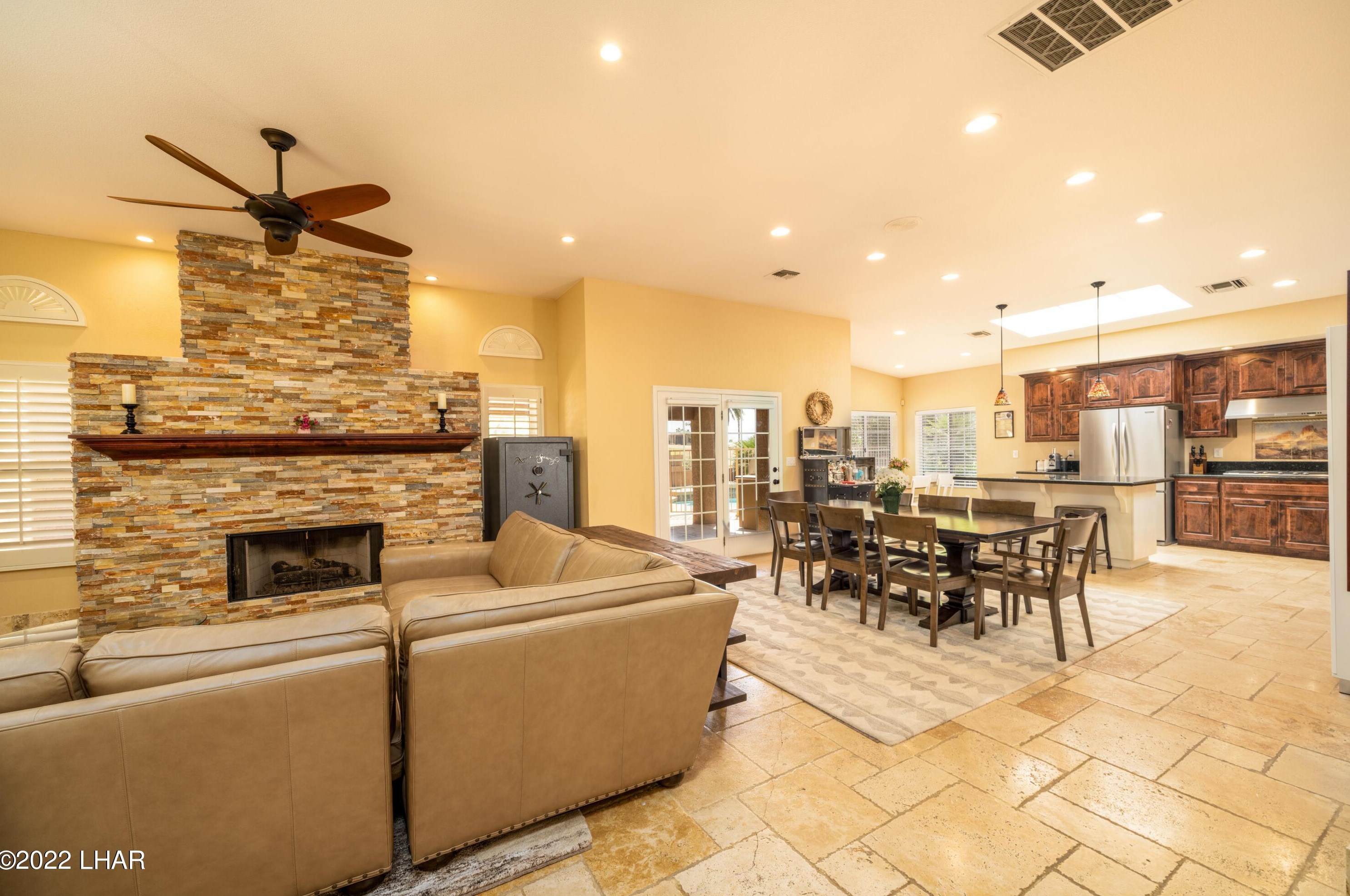570 Hagen Dr, Lake Havasu City, AZ 86406