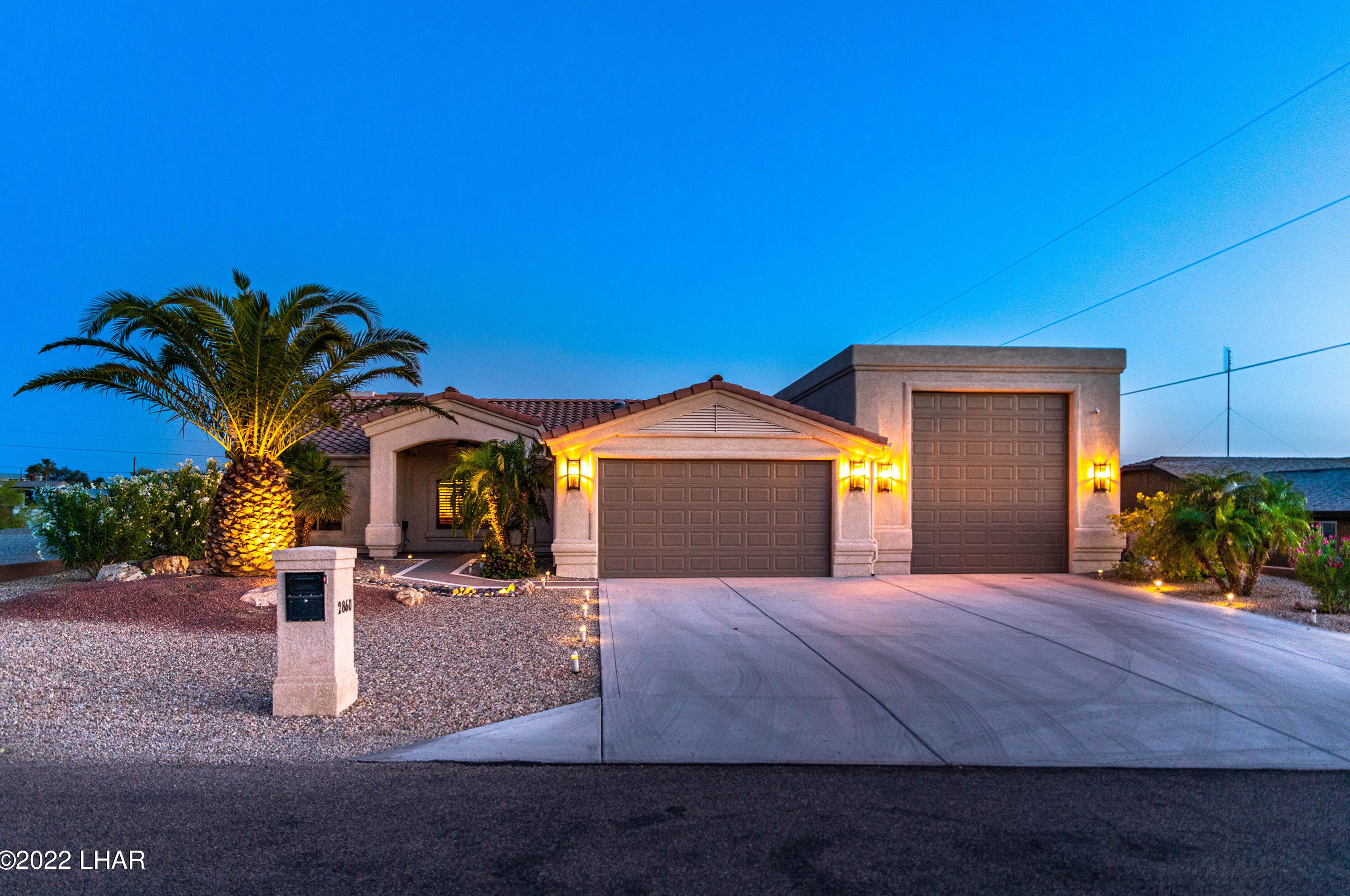 2860 Corral Dr, Lake Havasu City, AZ 86404