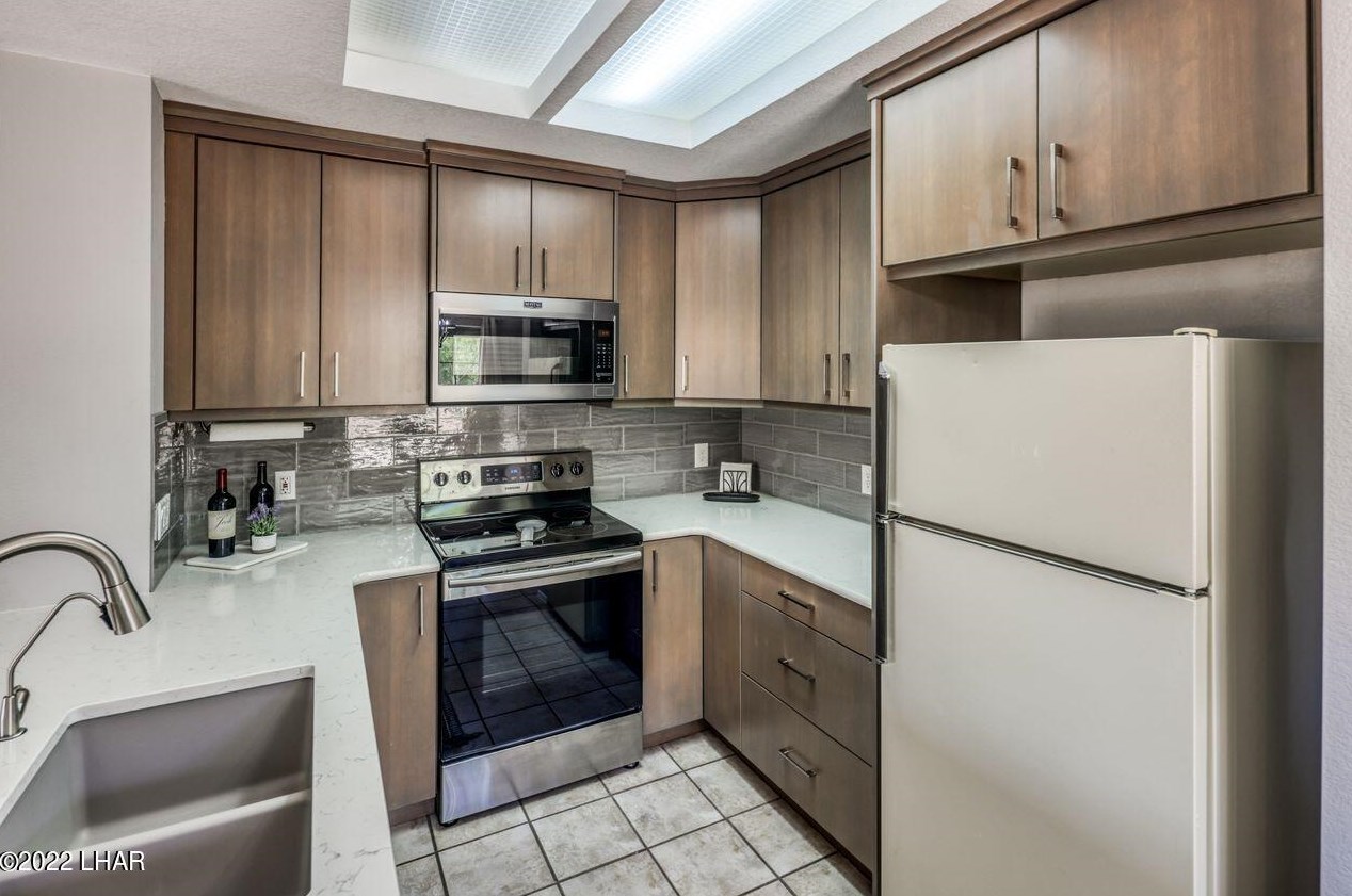1650 Smoketree Ave #174, Lake Havasu City, AZ 86403