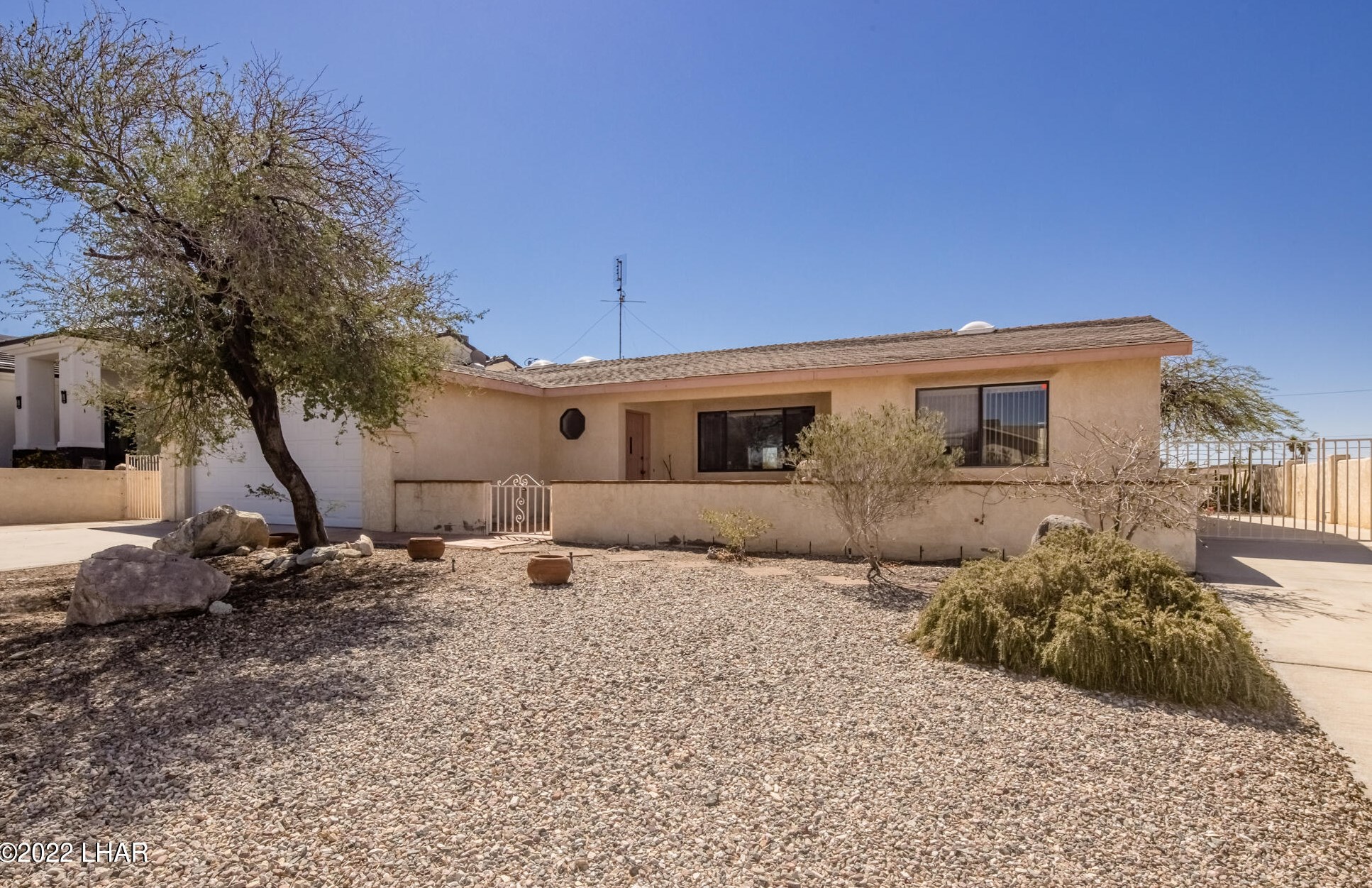 3520 Shawnee Ln, Lake Havasu City, AZ 86404