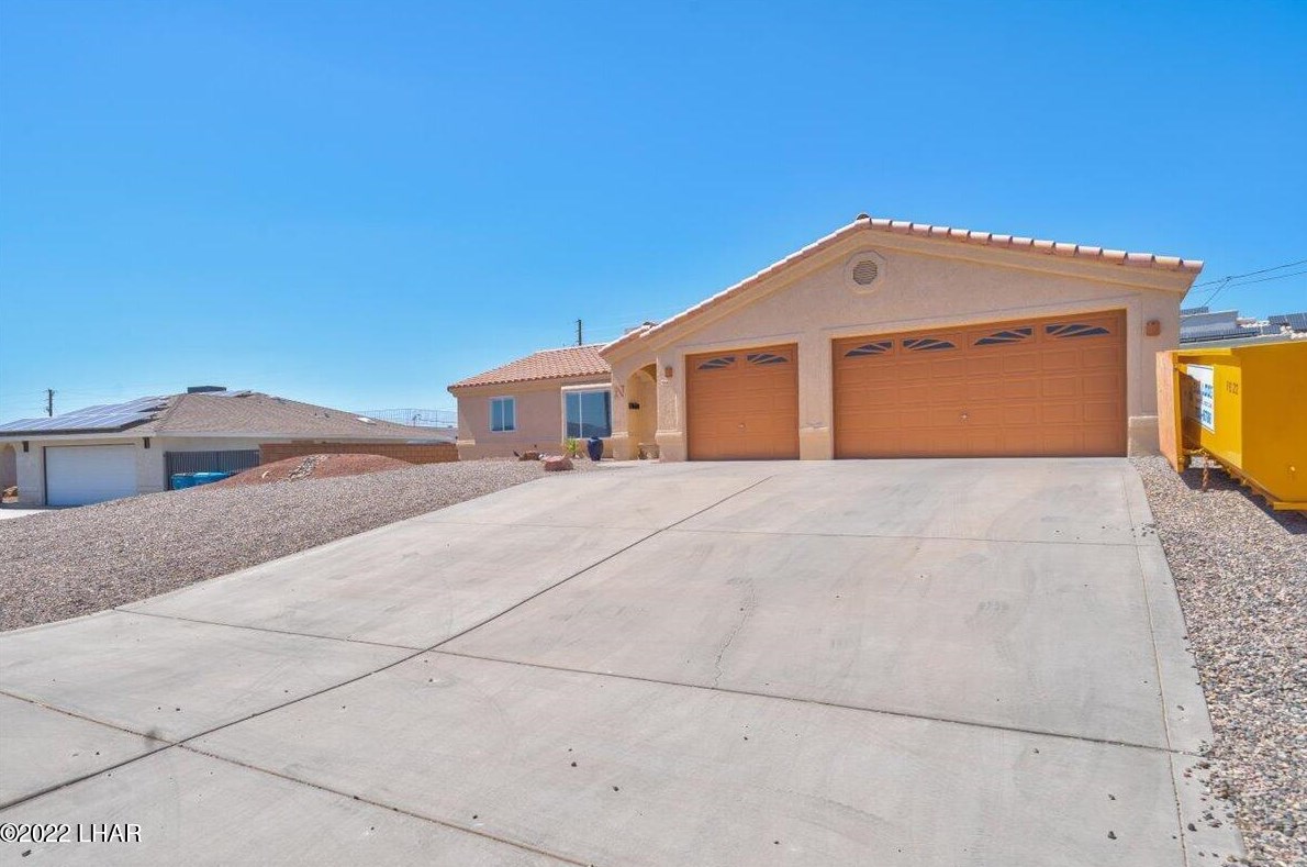 3861 Sweetgrass Dr, Lake Havasu City, AZ 86406