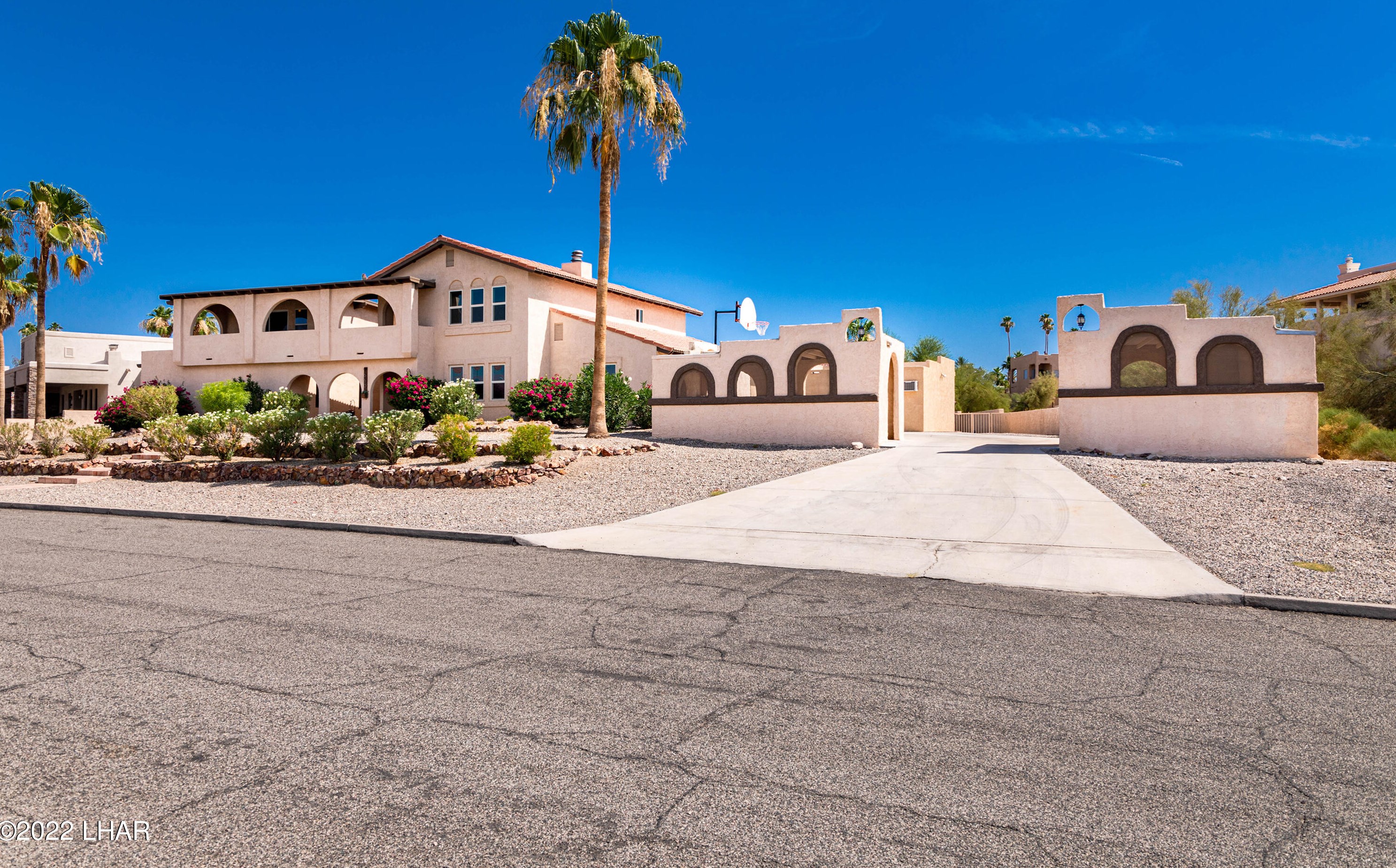 660 Hagen Dr, Lake Havasu City, AZ 86406