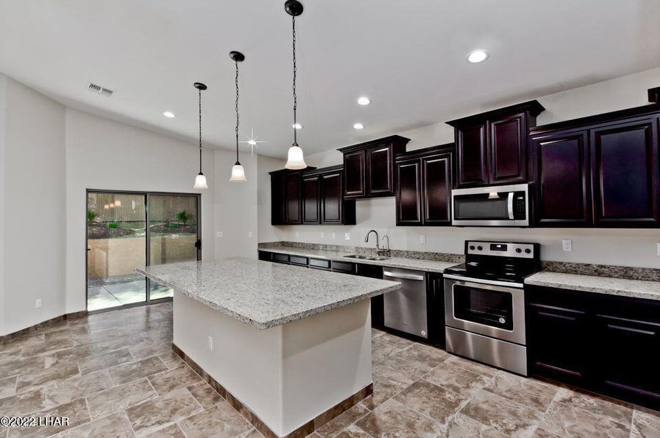 3409 Surry Ln, Lake Havasu City, AZ 86406