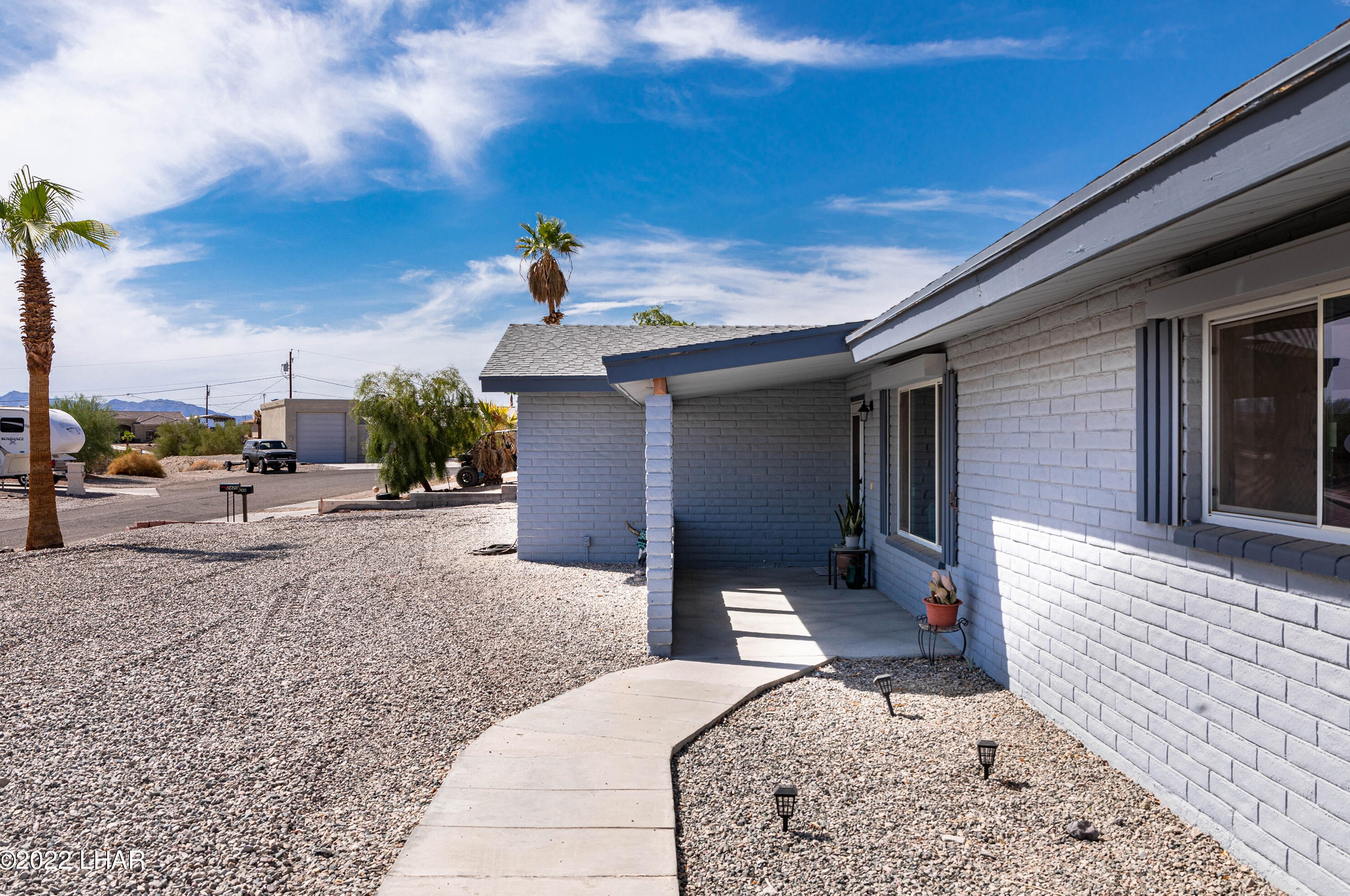 2420 Tovar Ln, Lake Havasu City, AZ 86403-5035