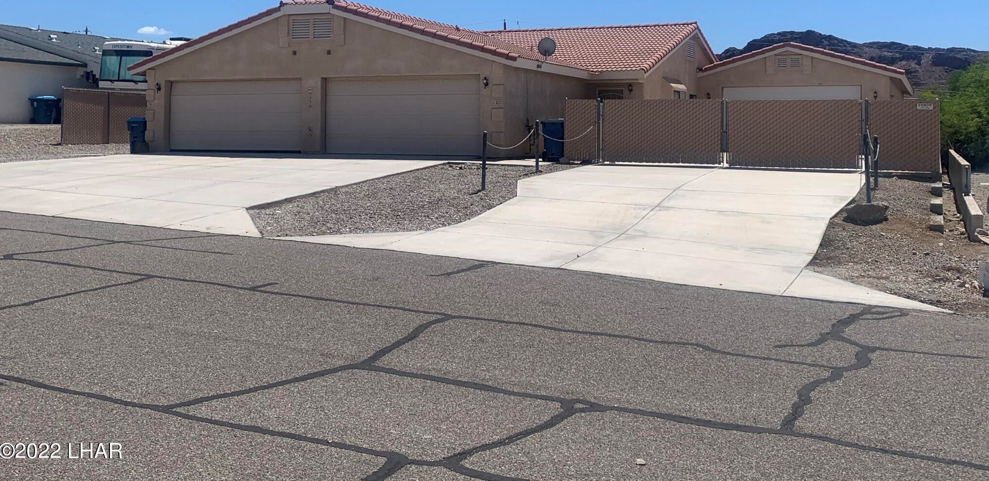 3230 Osborn Dr, Lake Havasu City, AZ 86406