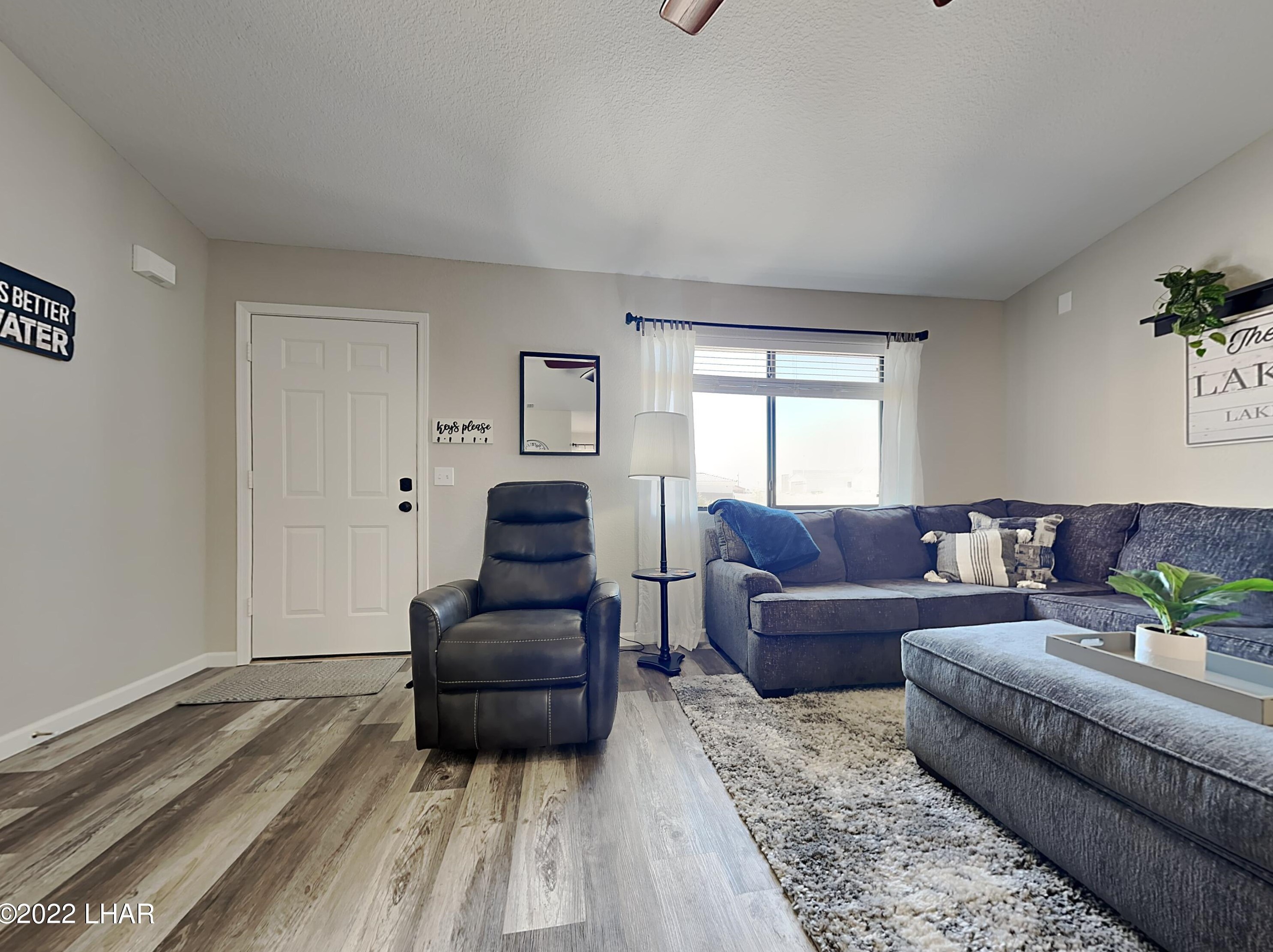 2465 Hillview Dr, Lake Havasu City, AZ 86403