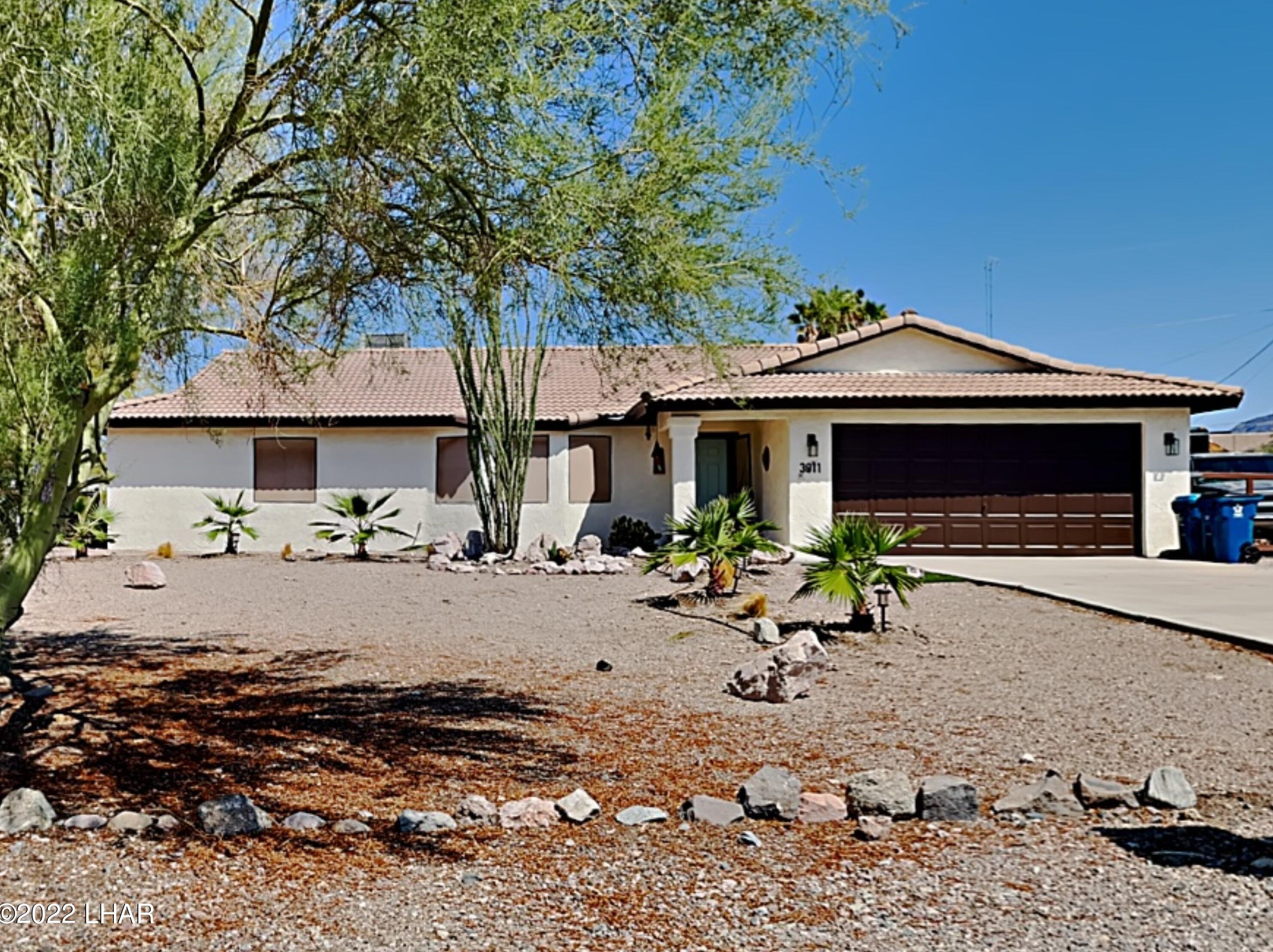 3911 Brookside Dr, Lake Havasu City, AZ 86406