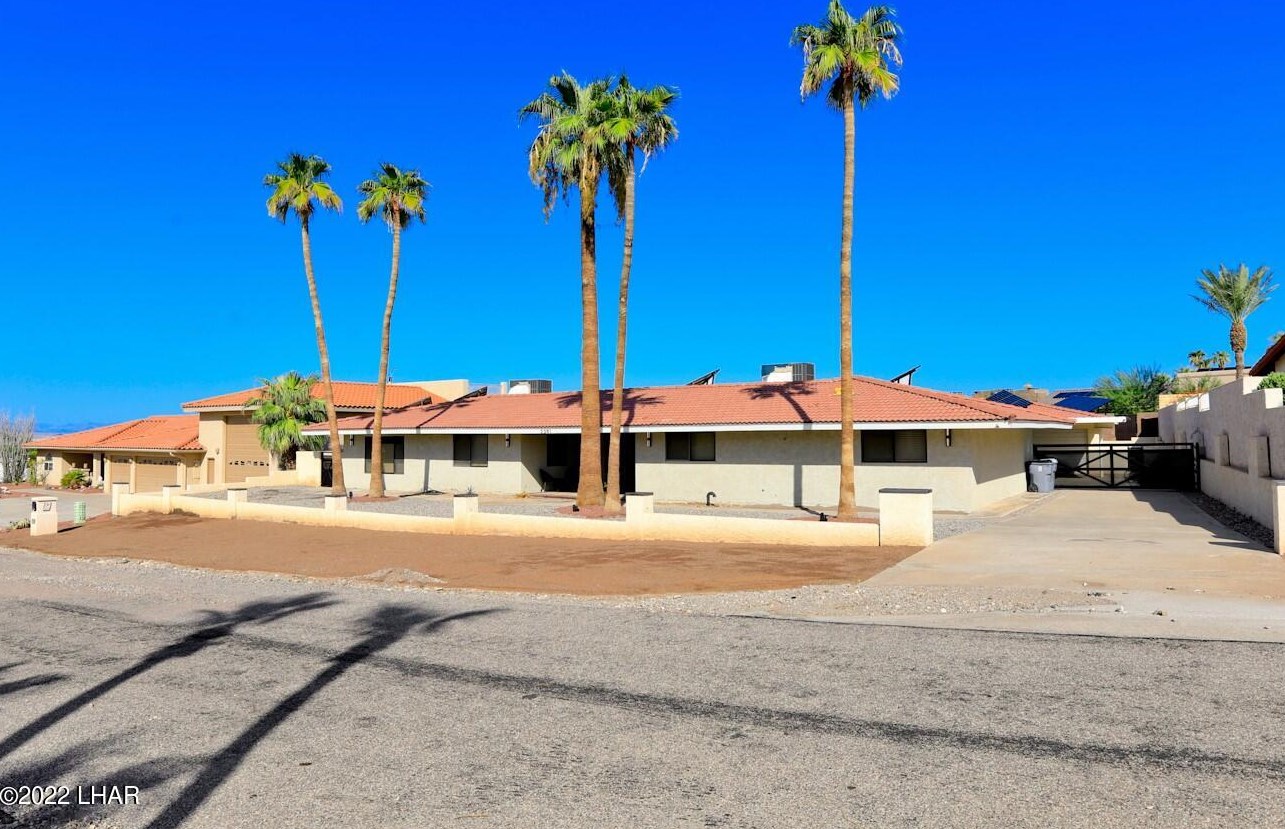 2391 Stroke Dr, Lake Havasu City, AZ 86406