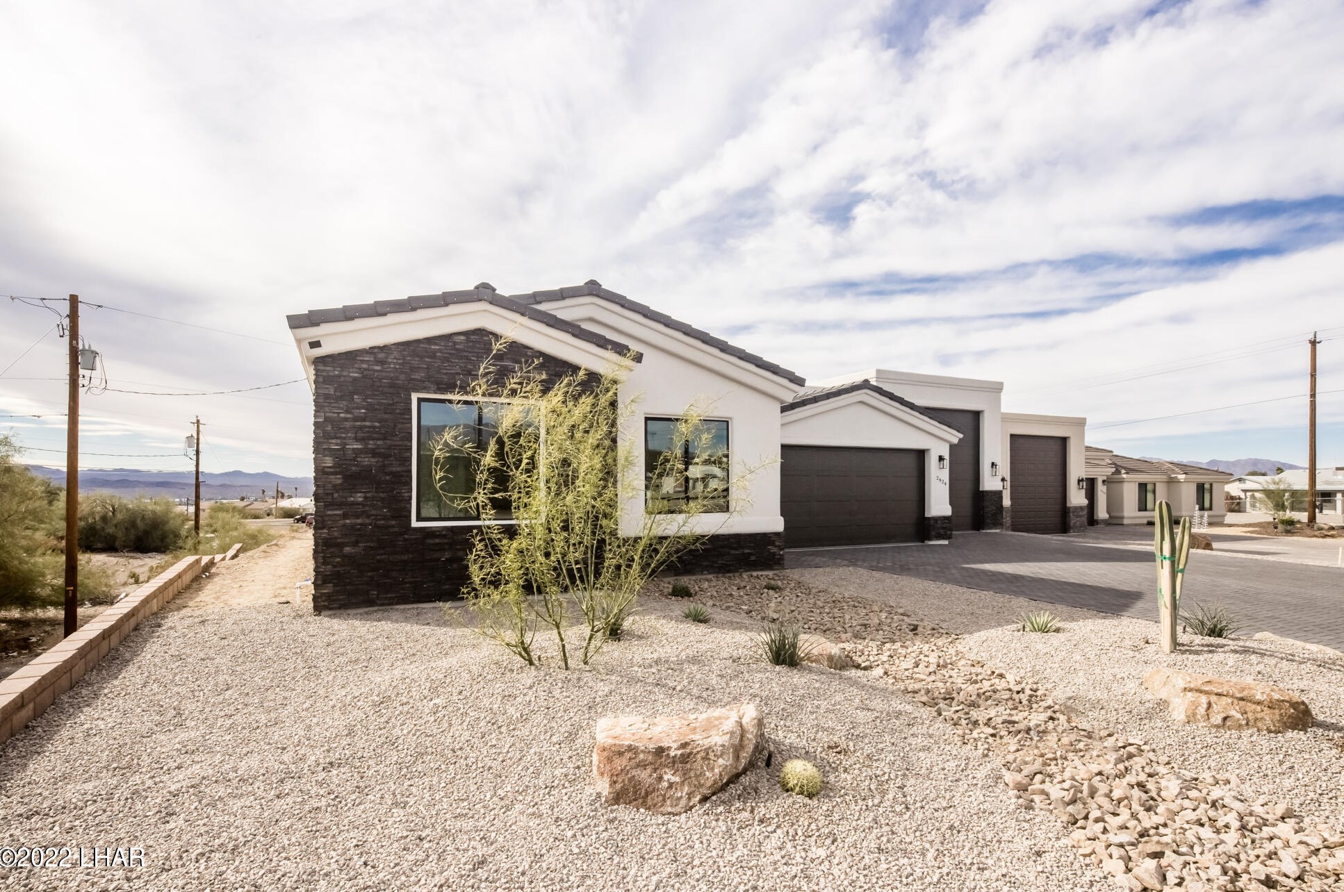 2424 Widgeon Dr, Lake Havasu City, AZ 86403