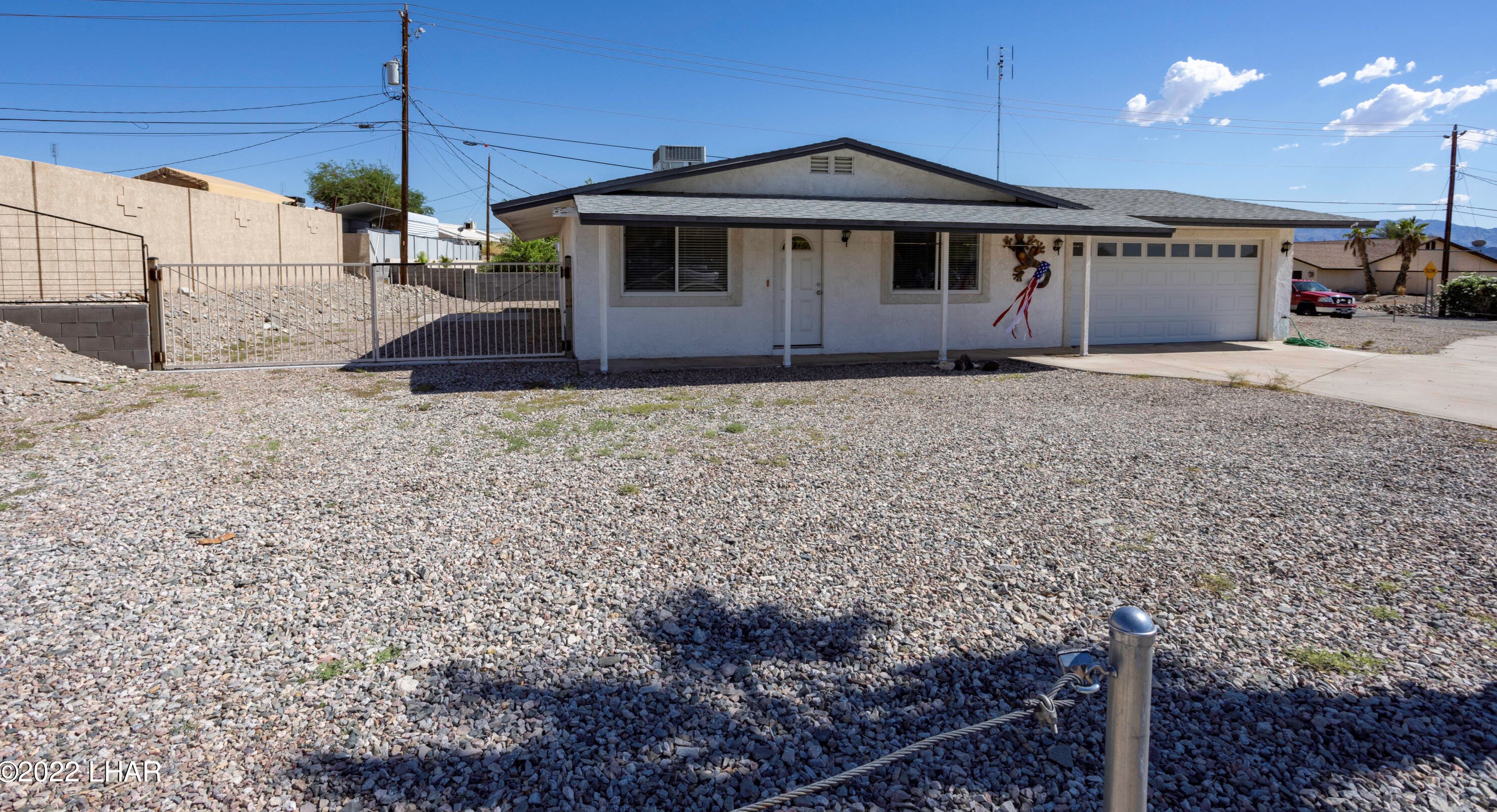 2408 Smoketree Ave, Lake Havasu City, AZ 86403