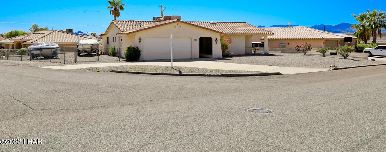 900 Rolling Hills Dr, Lake Havasu City, AZ 86406