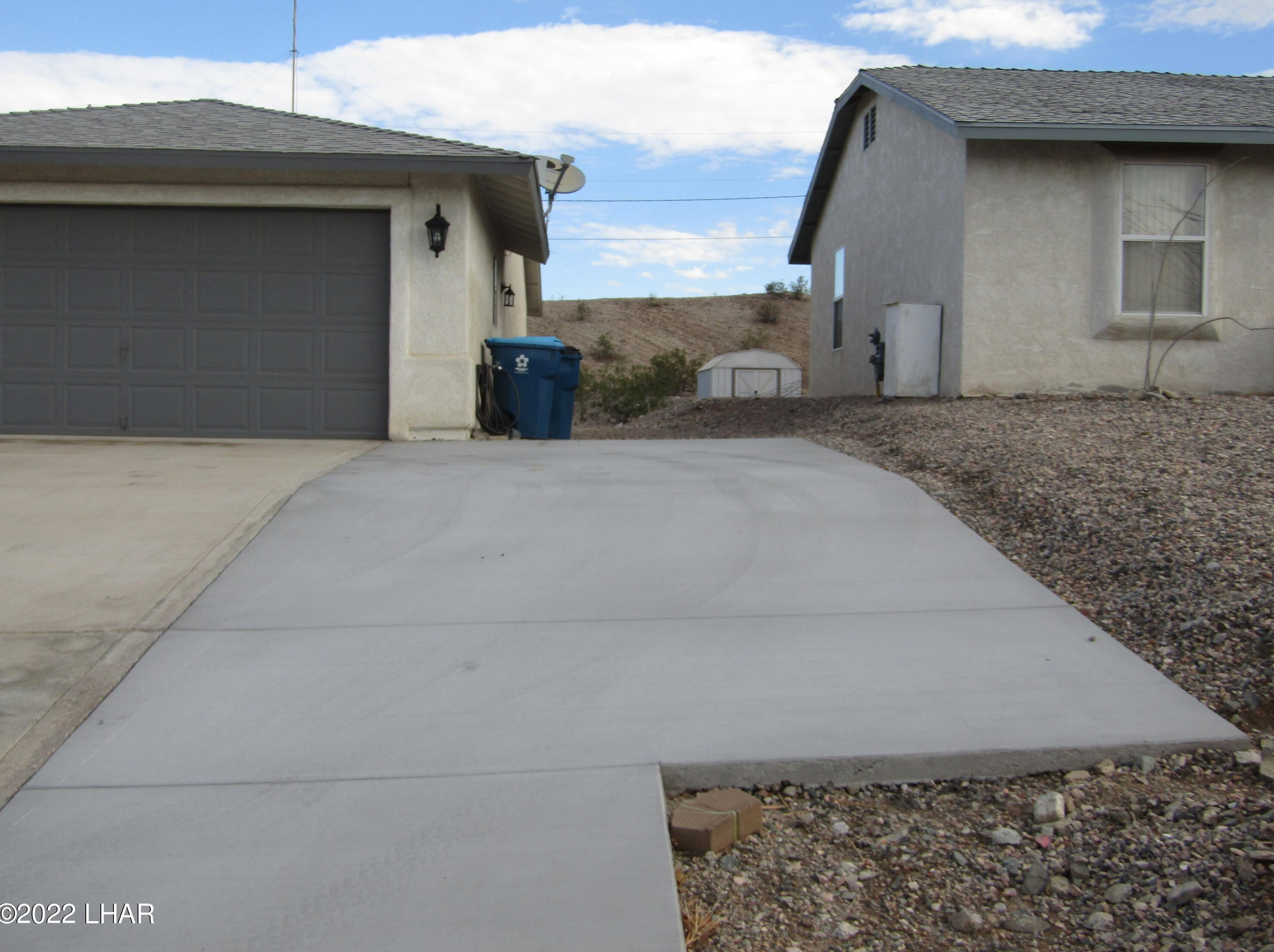 2181 Rainbow Ave N, Lake Havasu City, AZ 86403