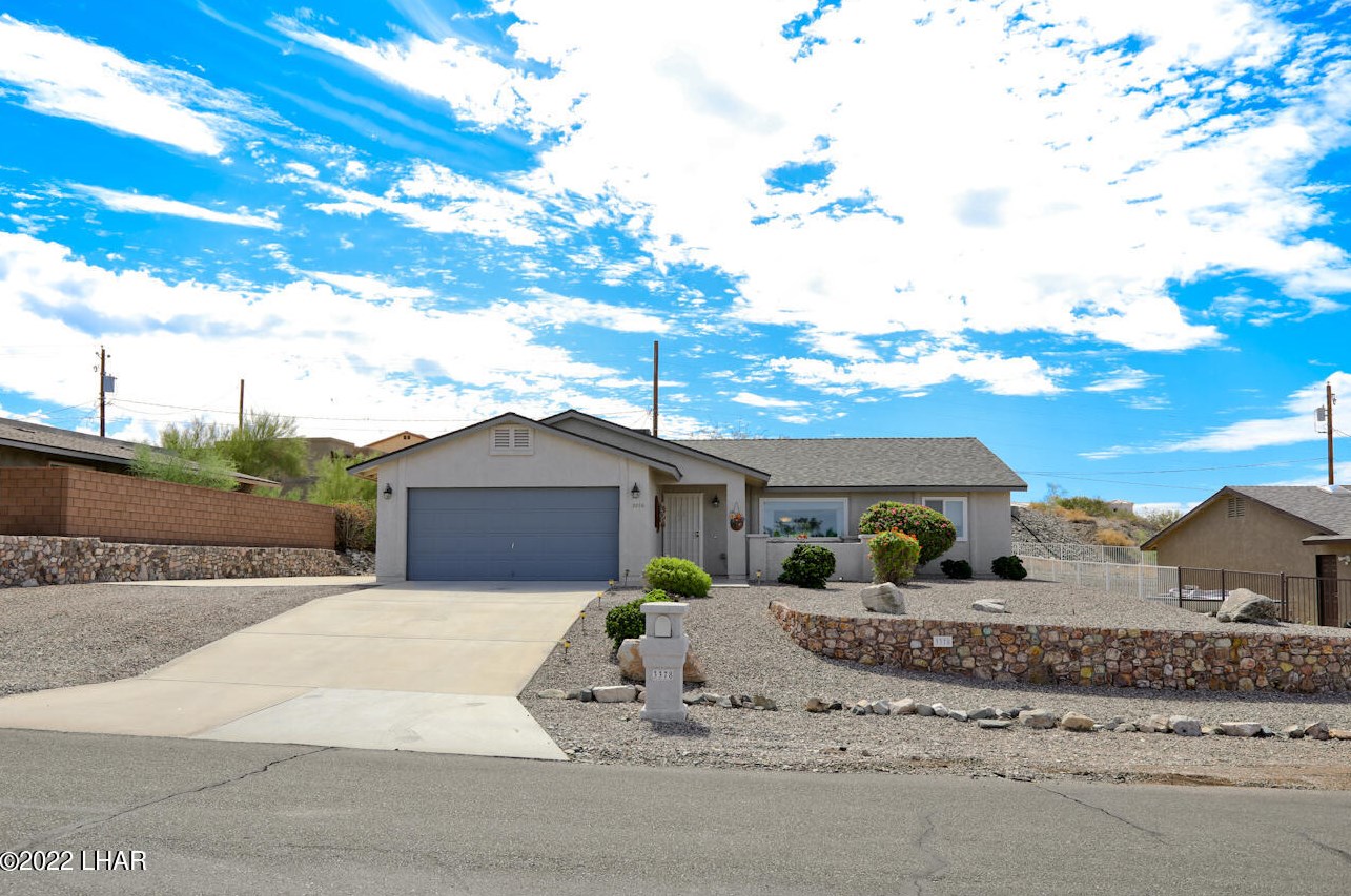 3378 Sheik Dr, Lake Havasu City, AZ 86404