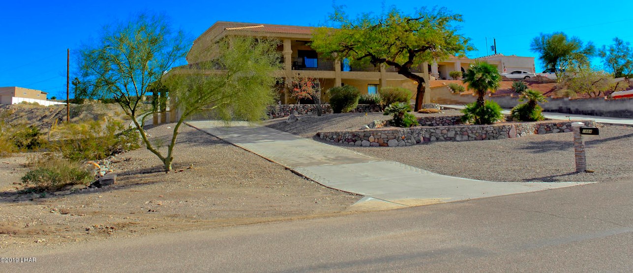 1884 Willow Ave, Lake Havasu City, AZ 86403