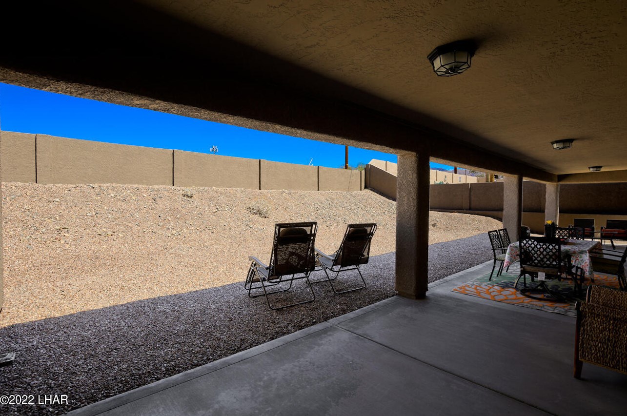 3569 Desert Gdn Dr, Lake Havasu City AZ  86404-1752 exterior