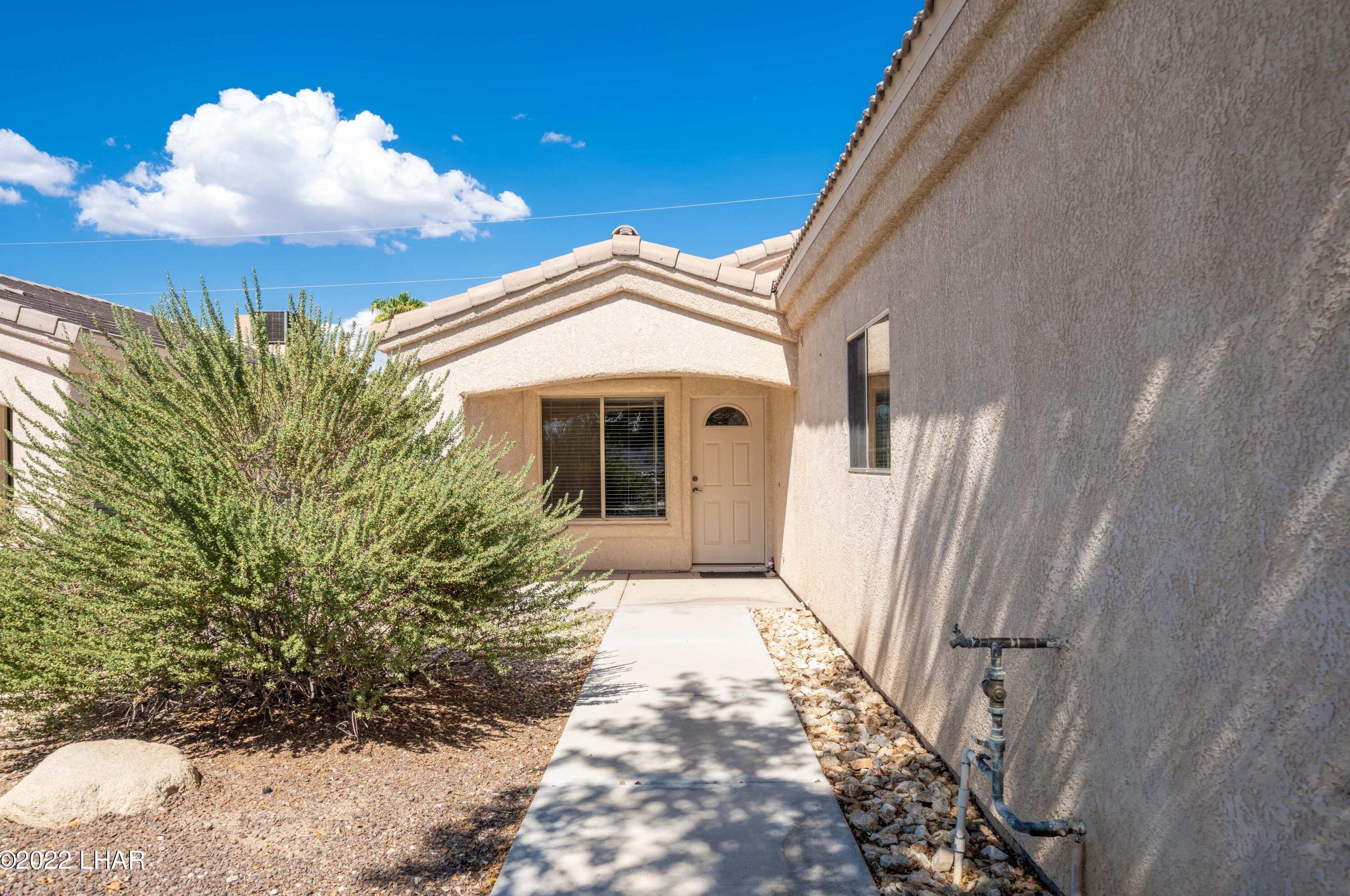 3475 Kearsage Dr, Lake Havasu City, AZ 86406-9052