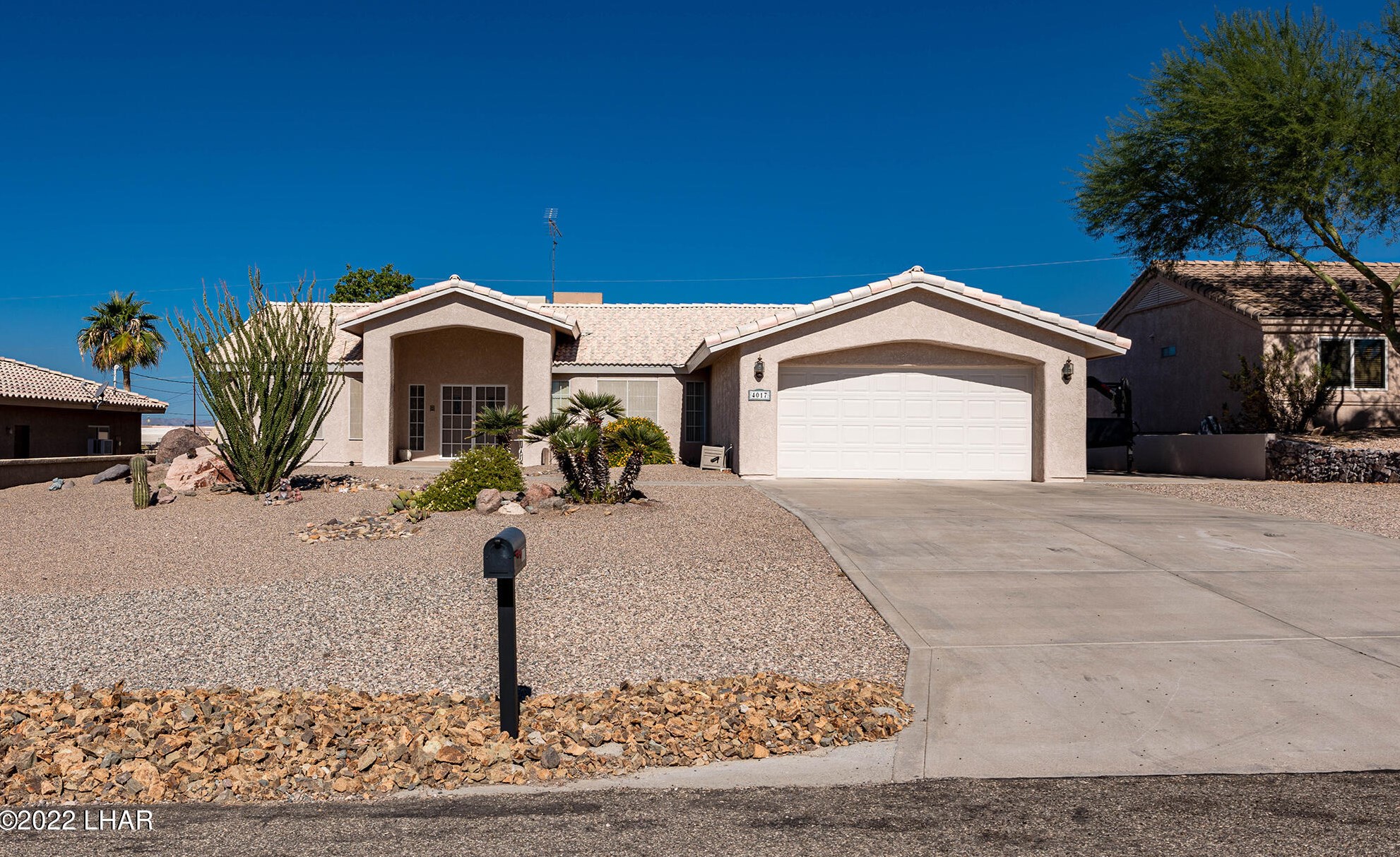4017 Tropic Blvd, Lake Havasu City, AZ 86406-4525