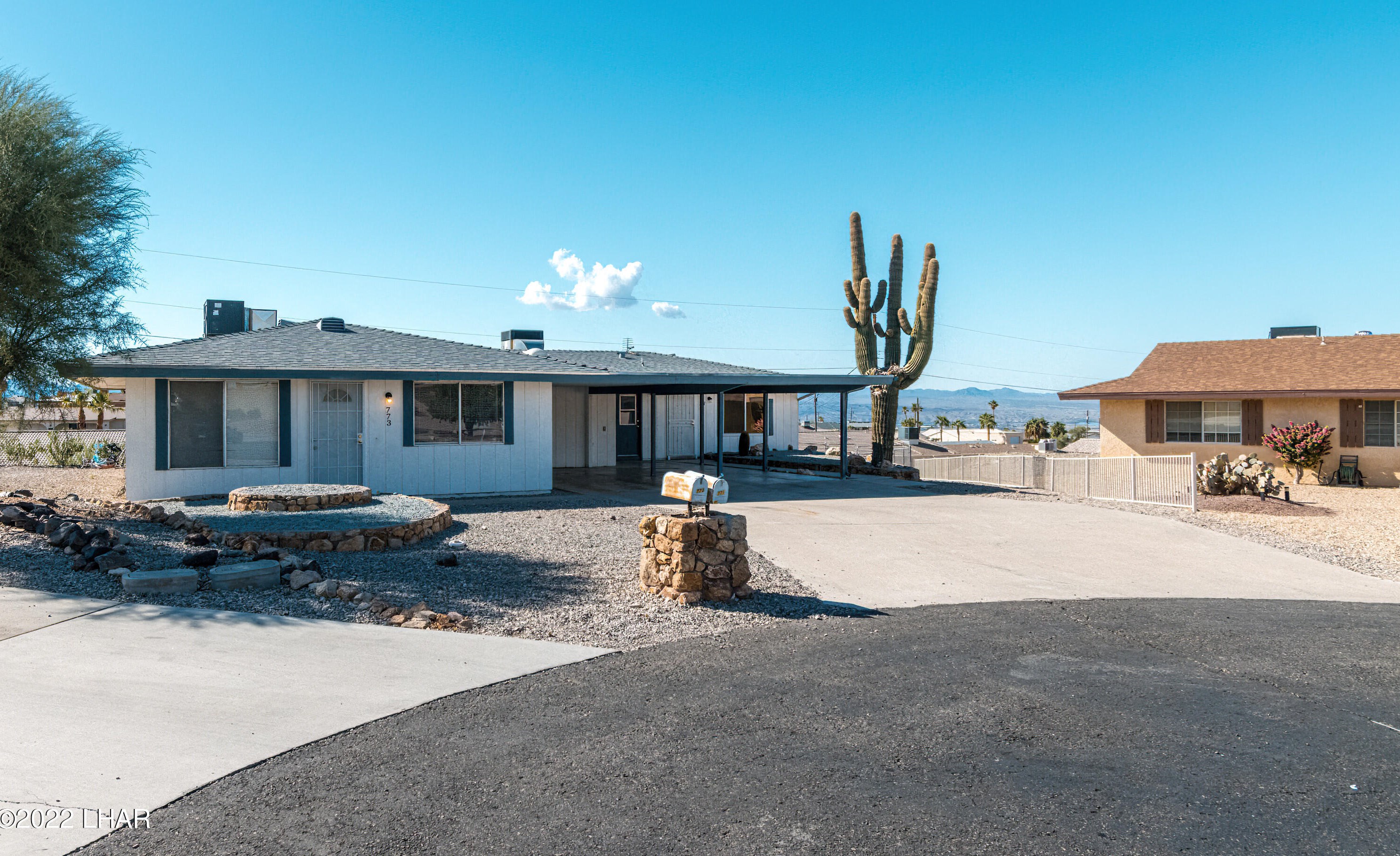 771-773 Caliente Ln, Lake Havasu City, AZ 86404