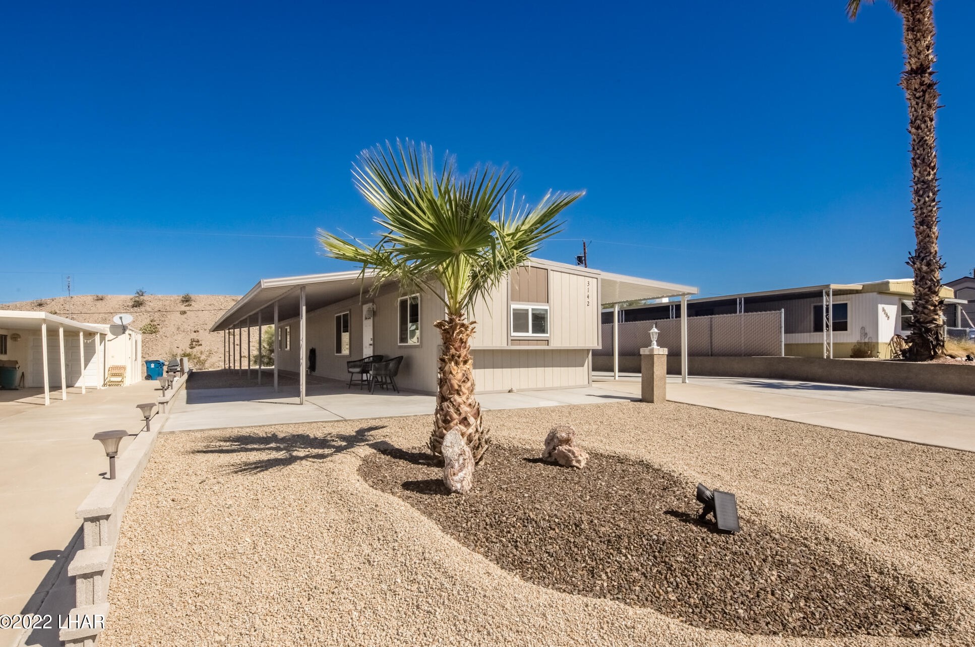 3142 Lake Dr, Lake Havasu City, AZ 86404