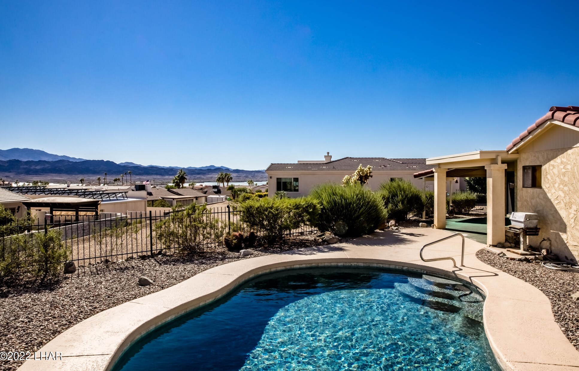 2020 Spruce Dr, Lake Havasu City, AZ 86406-7560