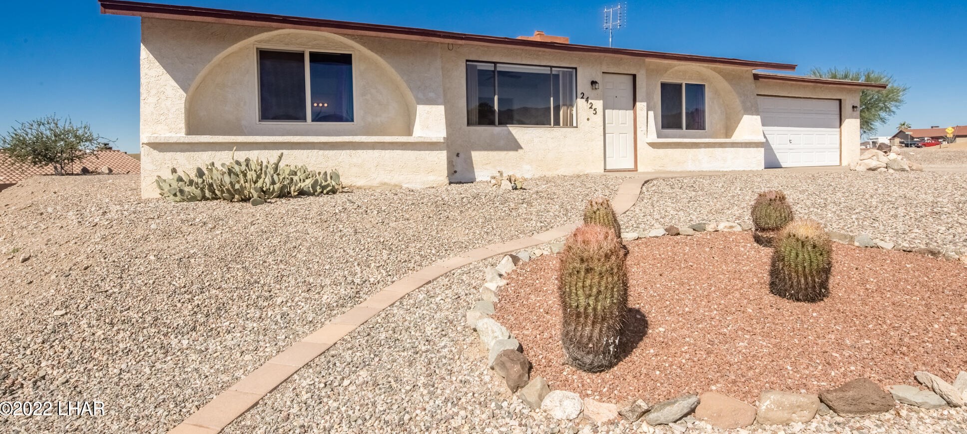 2425 Malahini Dr, Lake Havasu City, AZ 86404