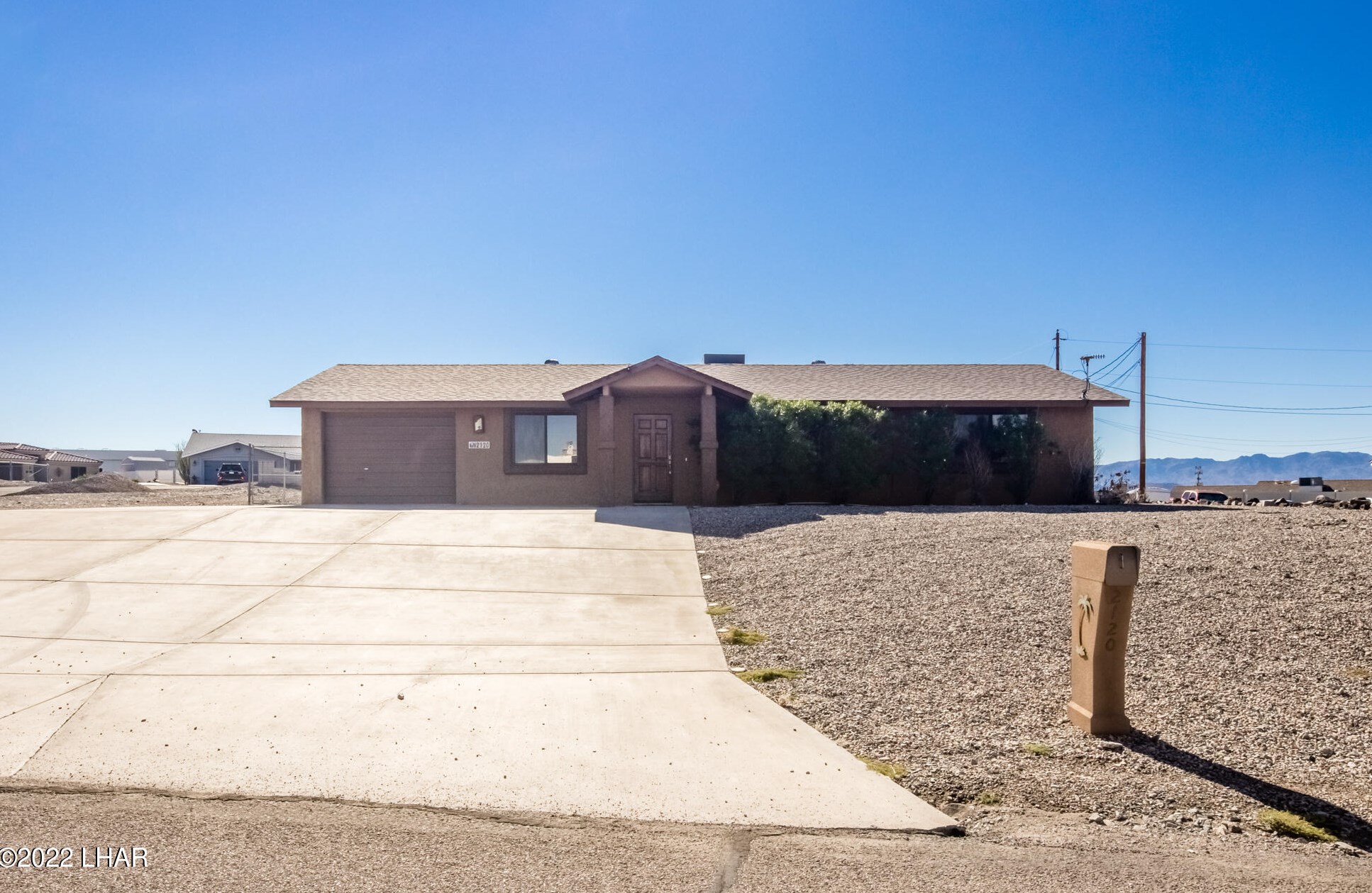 2120 Bombay Dr, Lake Havasu City, AZ 86404